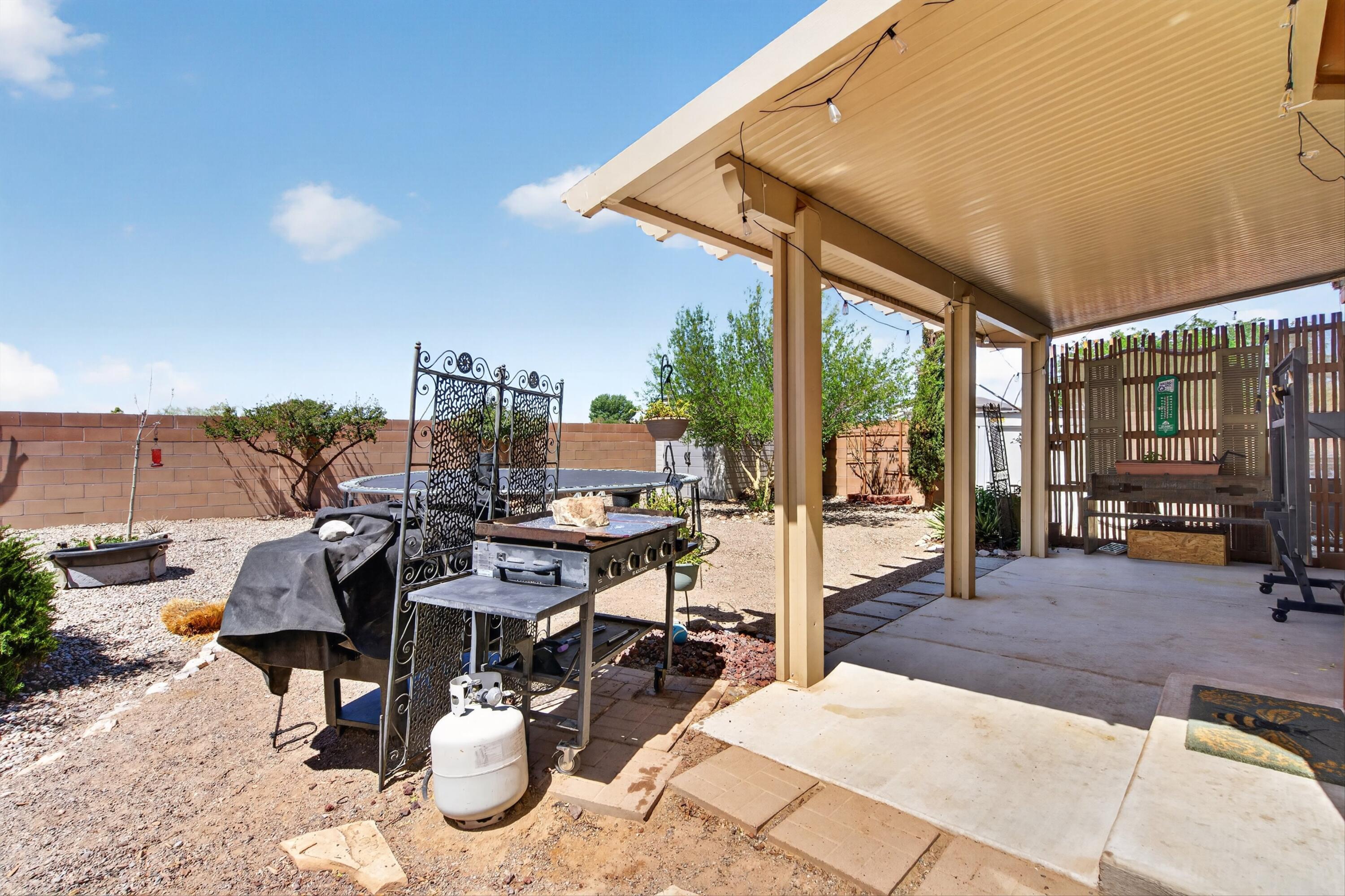 Photo 7 — 952 Waterfall Drive NE