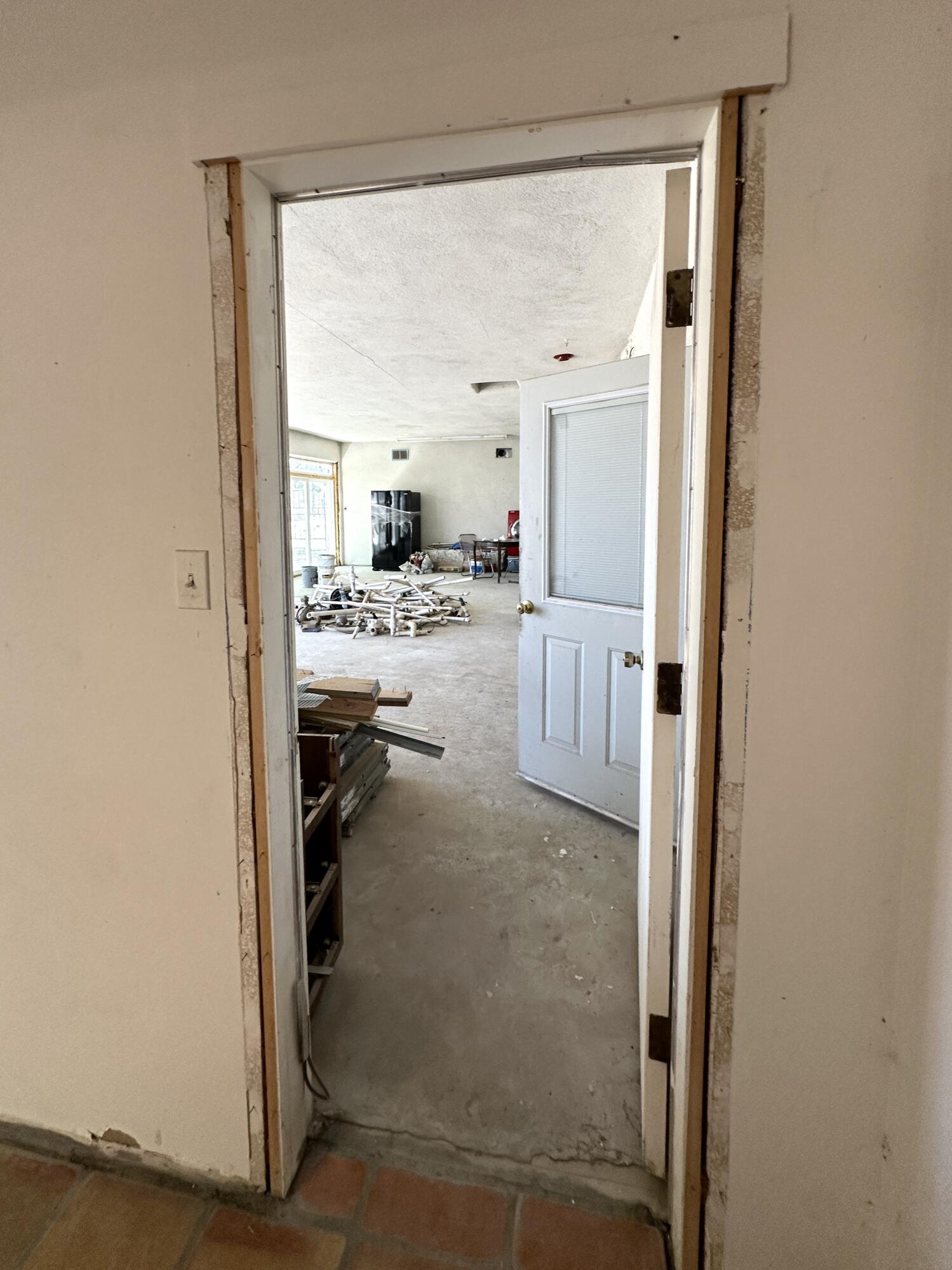 Photo 20 — 621 N Palmer Lane NE