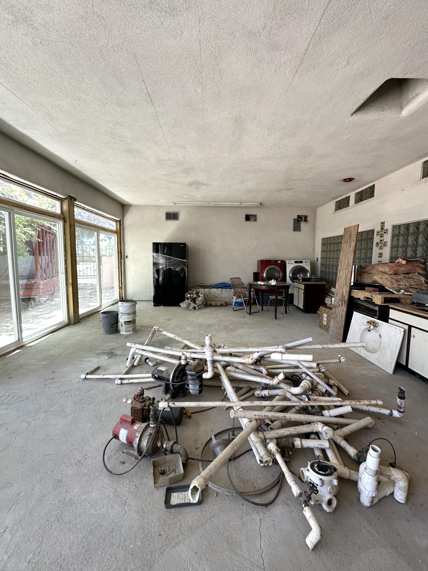 Photo 18 — 621 N Palmer Lane NE