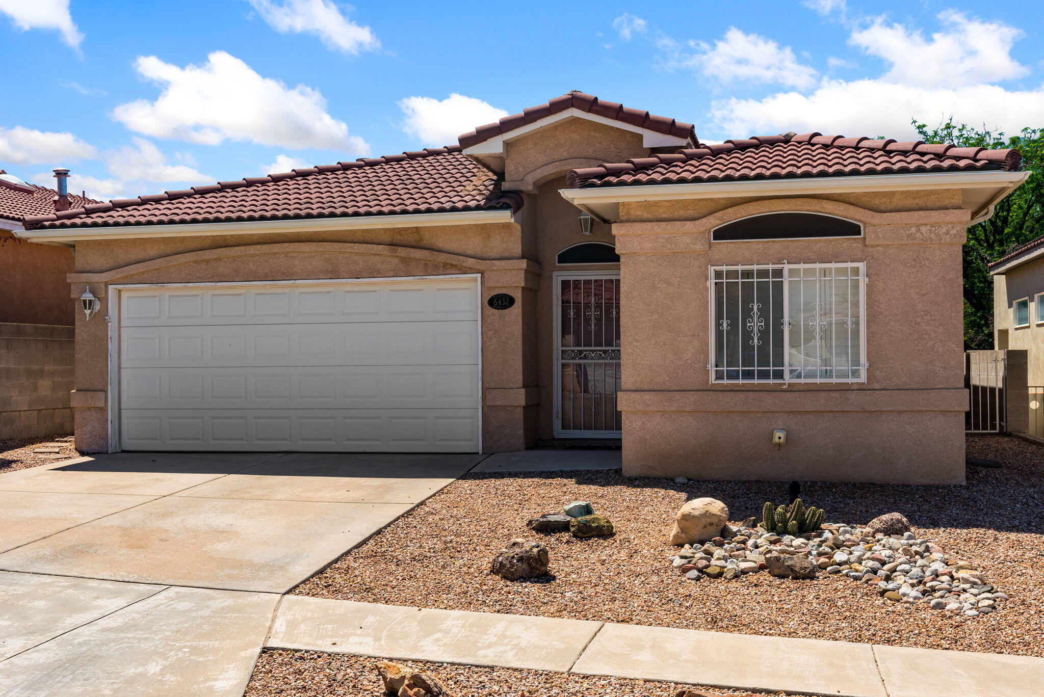 Photo 3 — 6432 Monahiti Place NE
