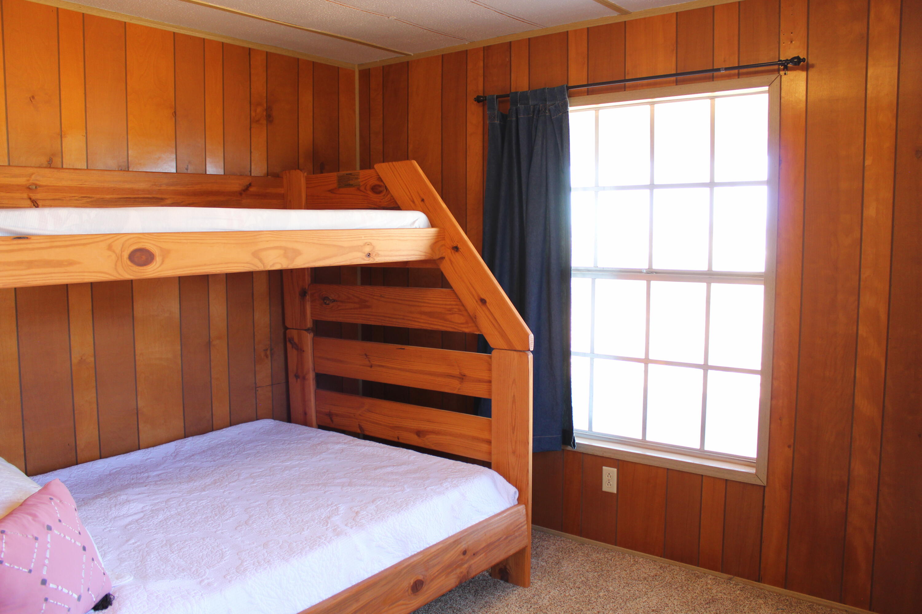 Photo 5 — 405 & 407 Bullhead Drive