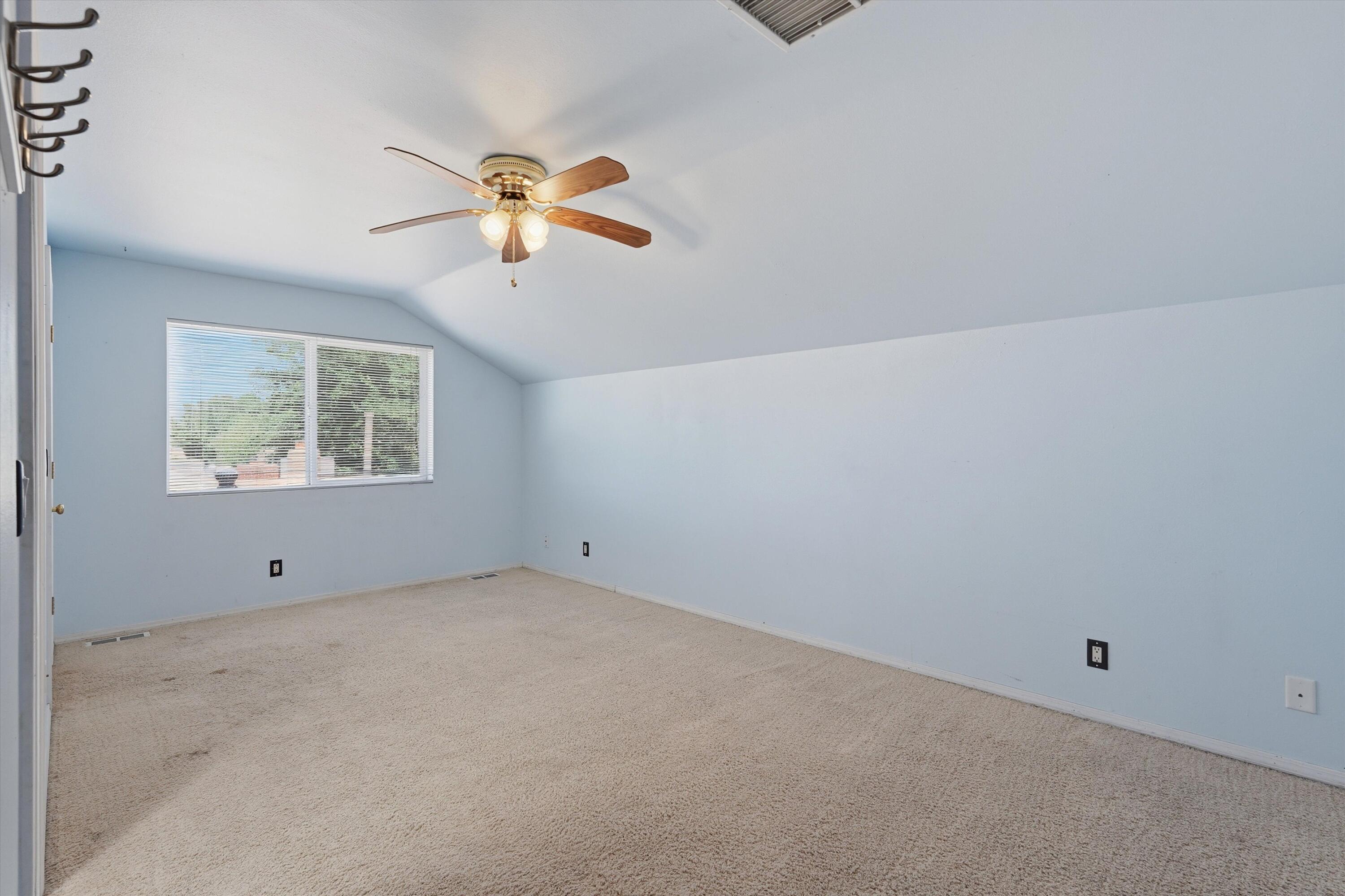 Photo 18 — 2404 Sandler Drive NE