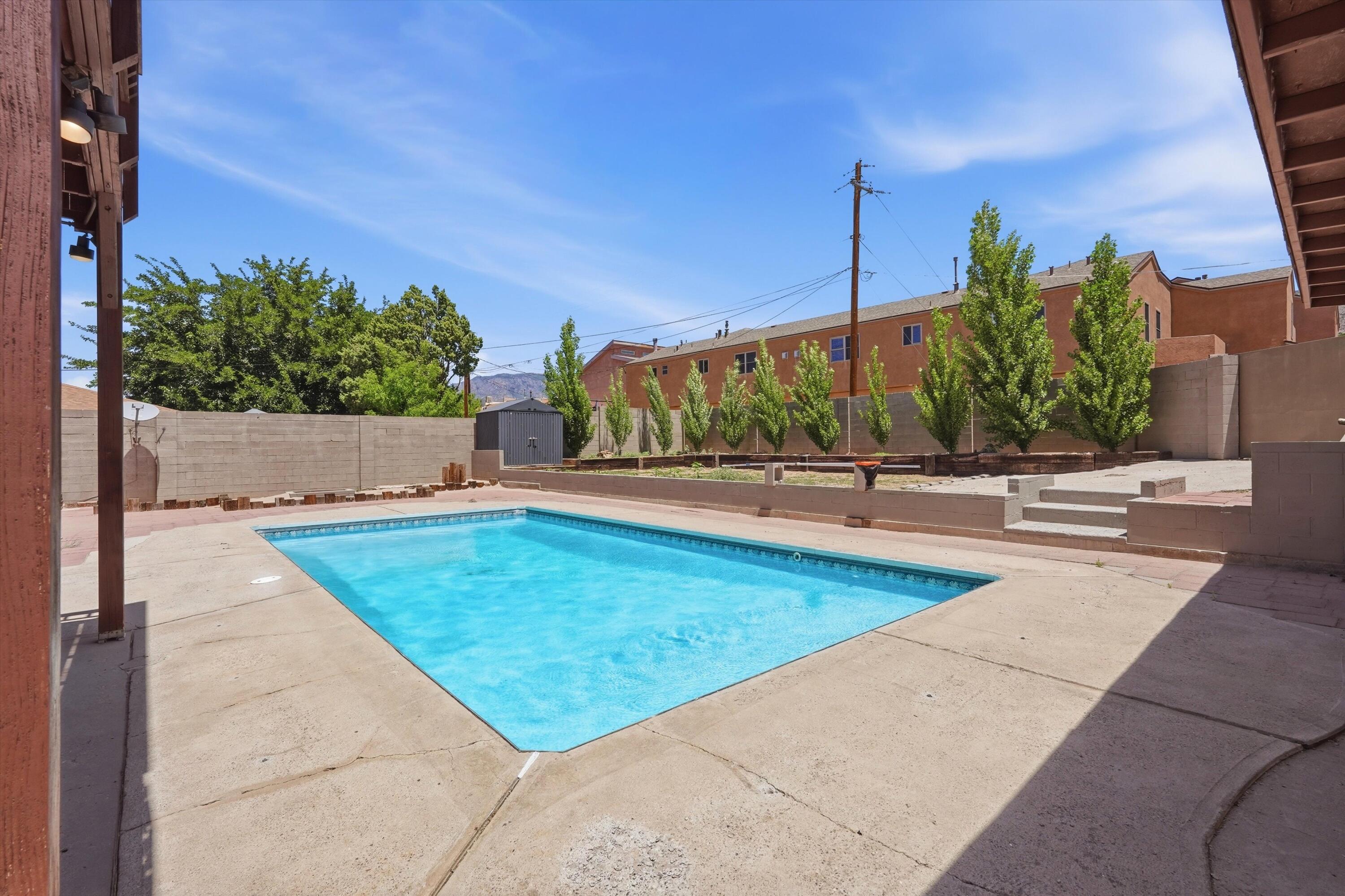 Photo 10 — 2404 Sandler Drive NE