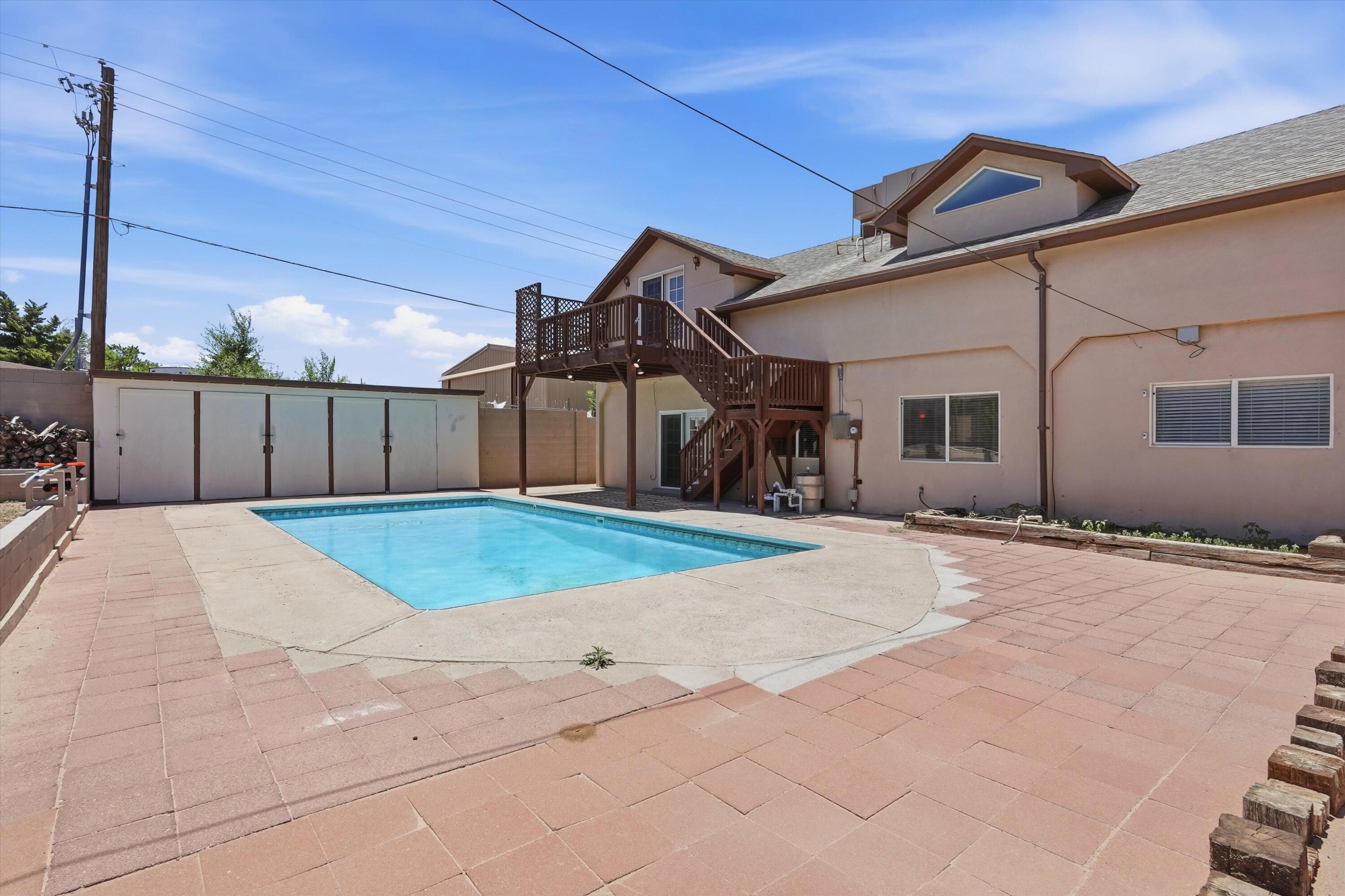 Photo 8 — 2404 Sandler Drive NE