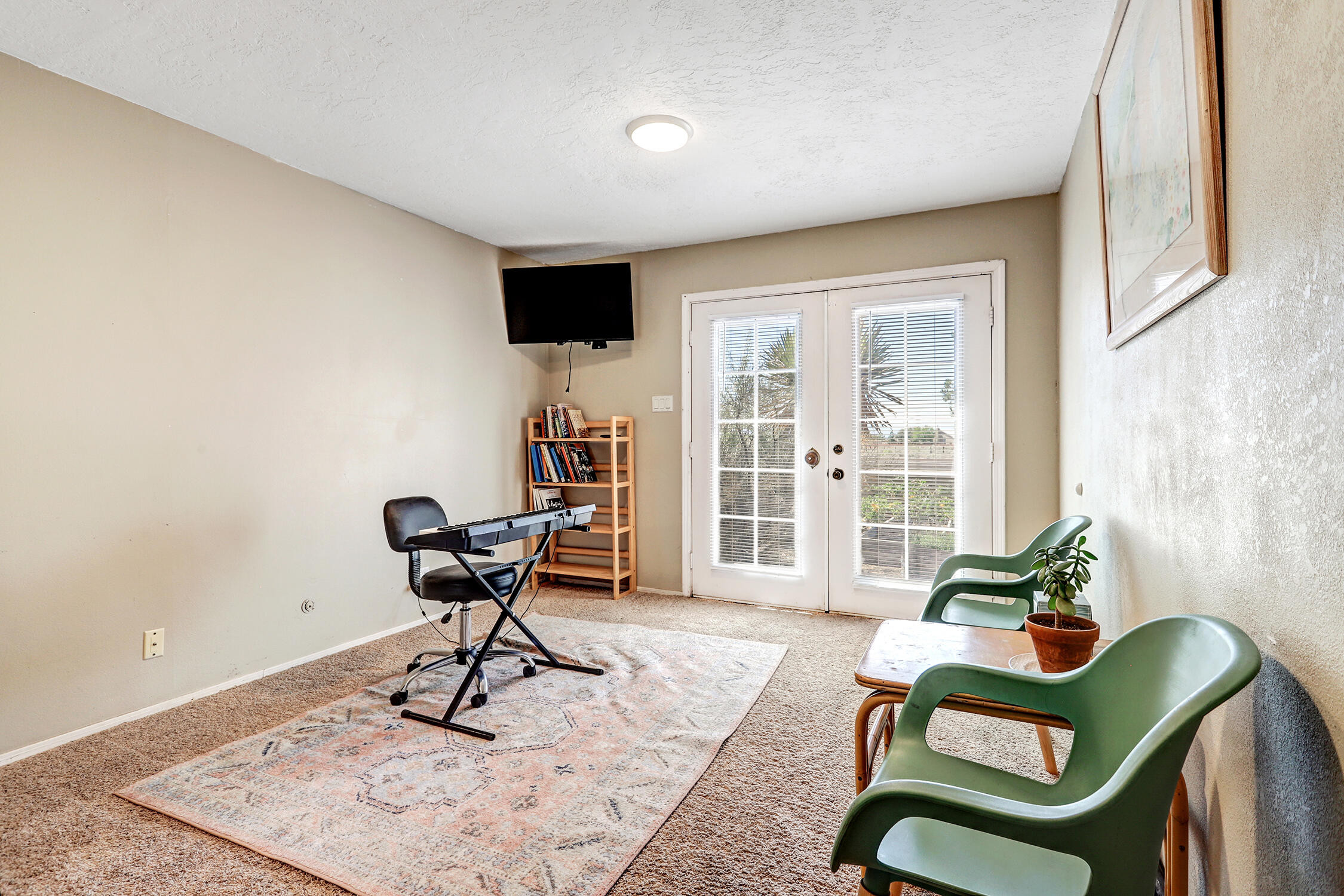 Photo 2 — 911 Palmas Altas Drive SE