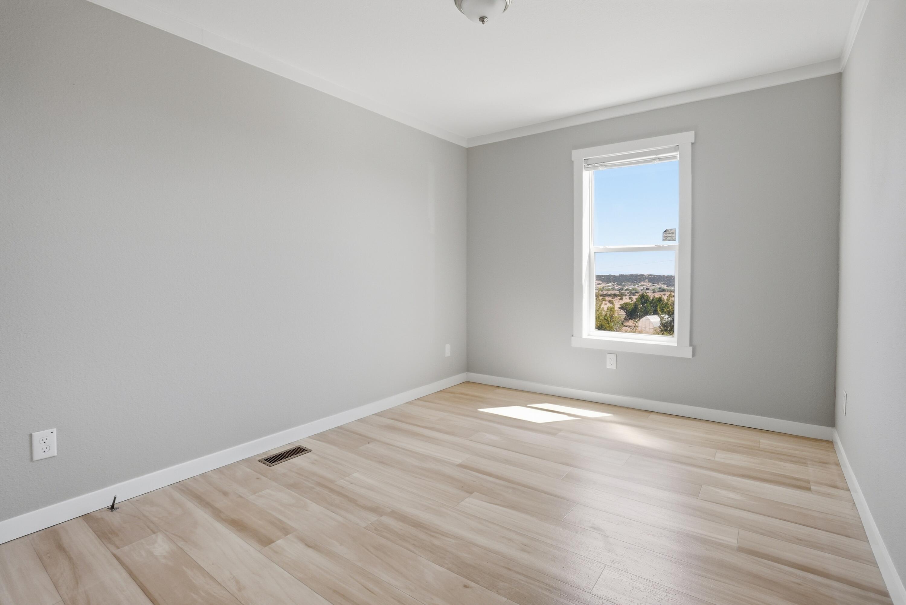 Photo 20 — 56 Thomas Road