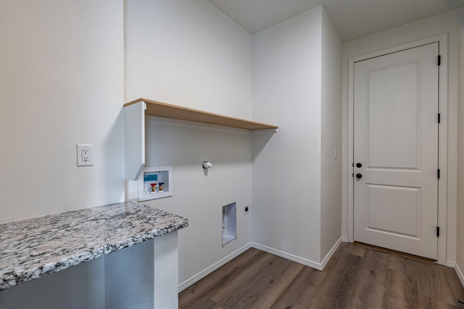 Photo 6 — 4927 Manzano Peak Street SW