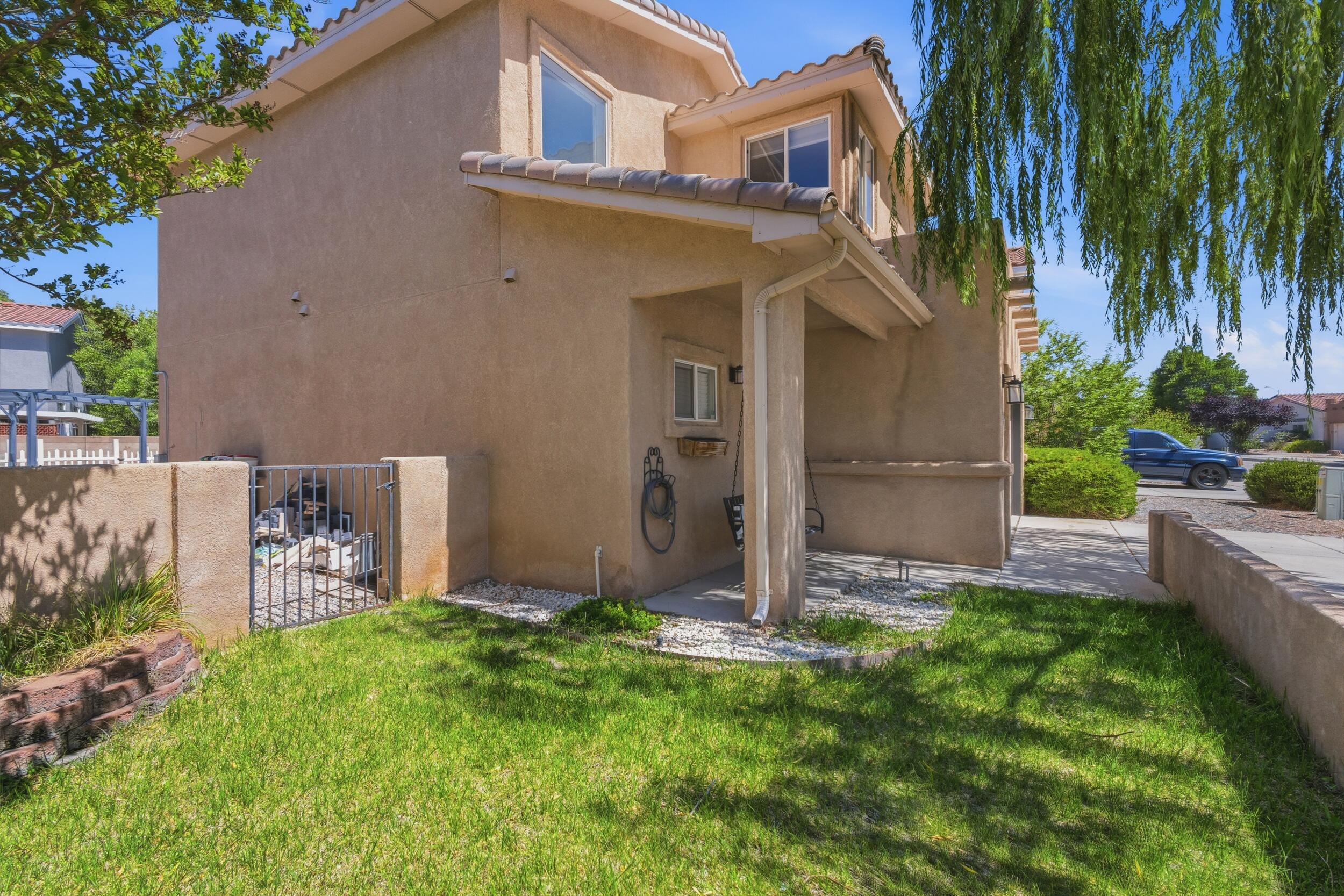 Photo 2 — 1101 Casa Maria Road NE