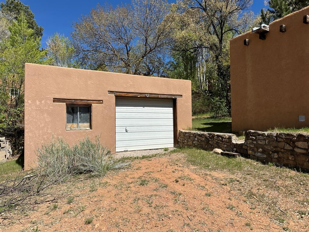 Photo 8 — 1710 Upper Canyon Road