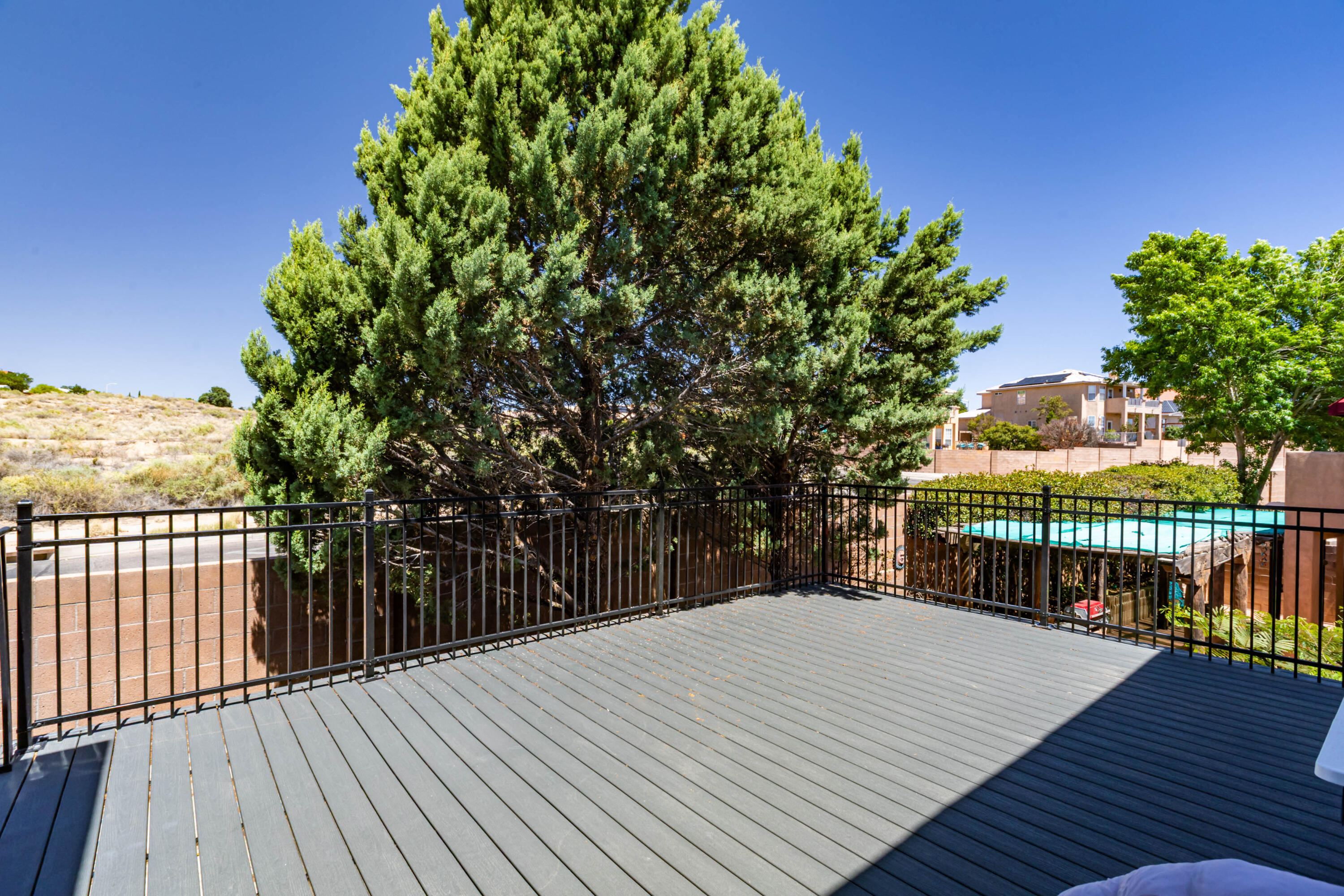 Photo 2 — 5801 Tres Vistas Court NW