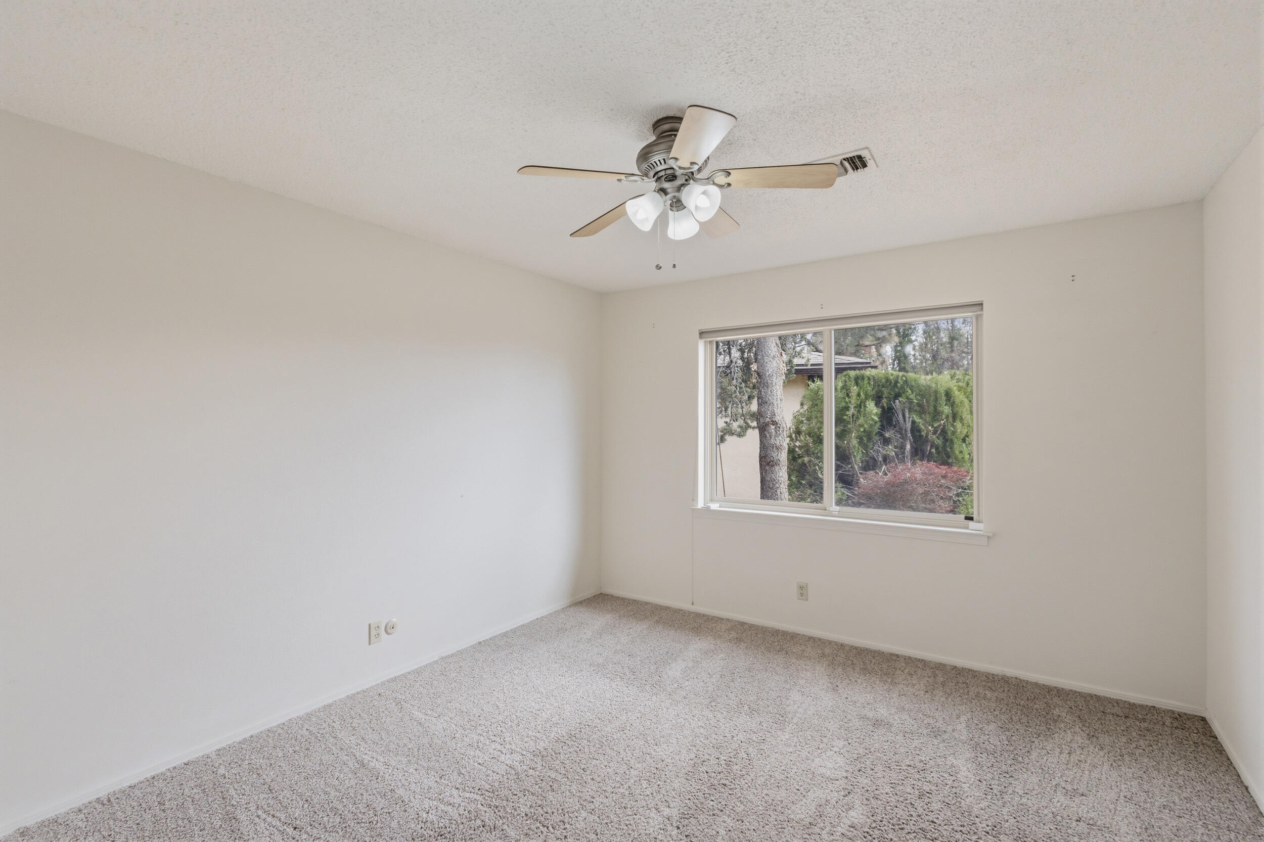 Photo 20 — 4816 Baja Court NE