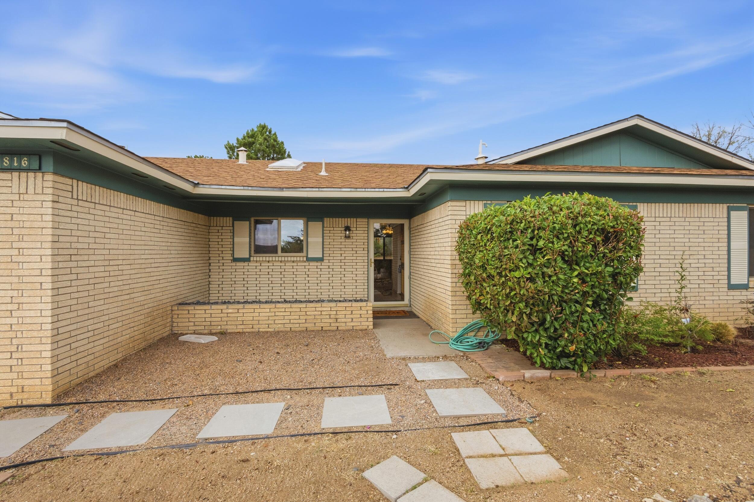 Photo 7 — 4816 Baja Court NE