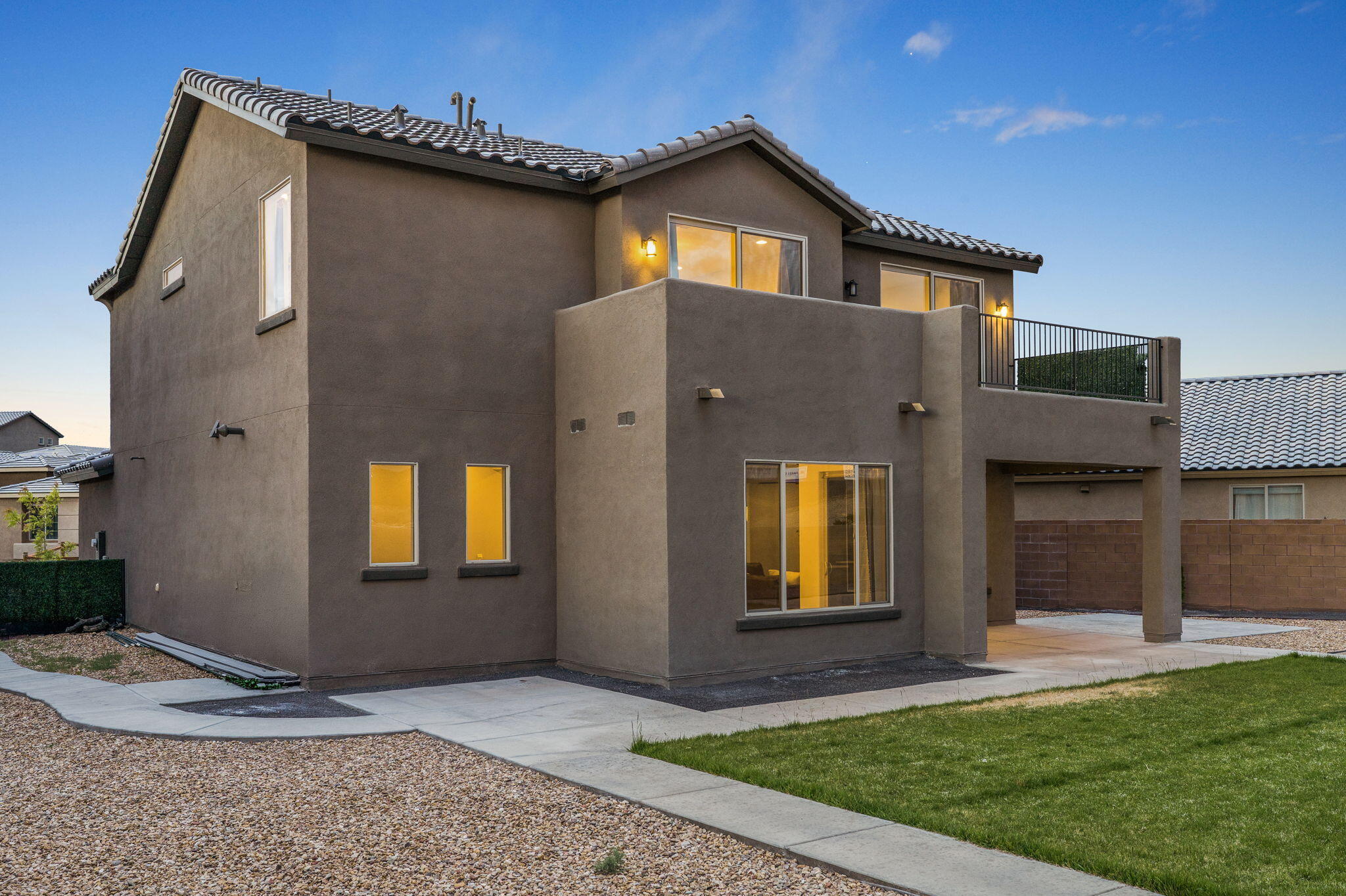 Photo 13 — 6806 Sydney Drive NE
