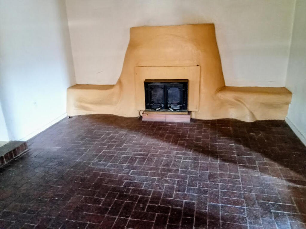 Photo 2 — 959 S Hill Road