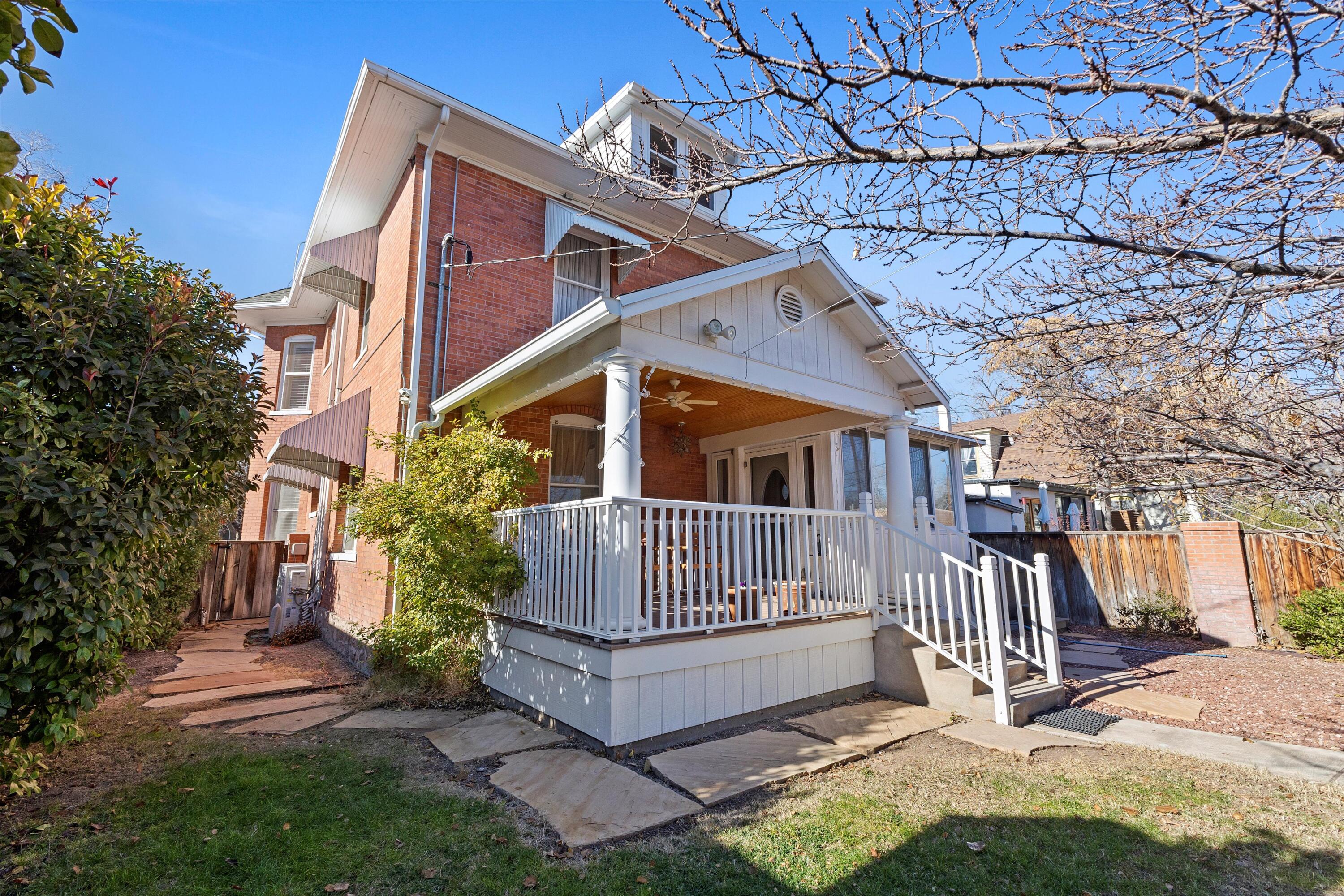 Photo 6 — 412 11th Street NW