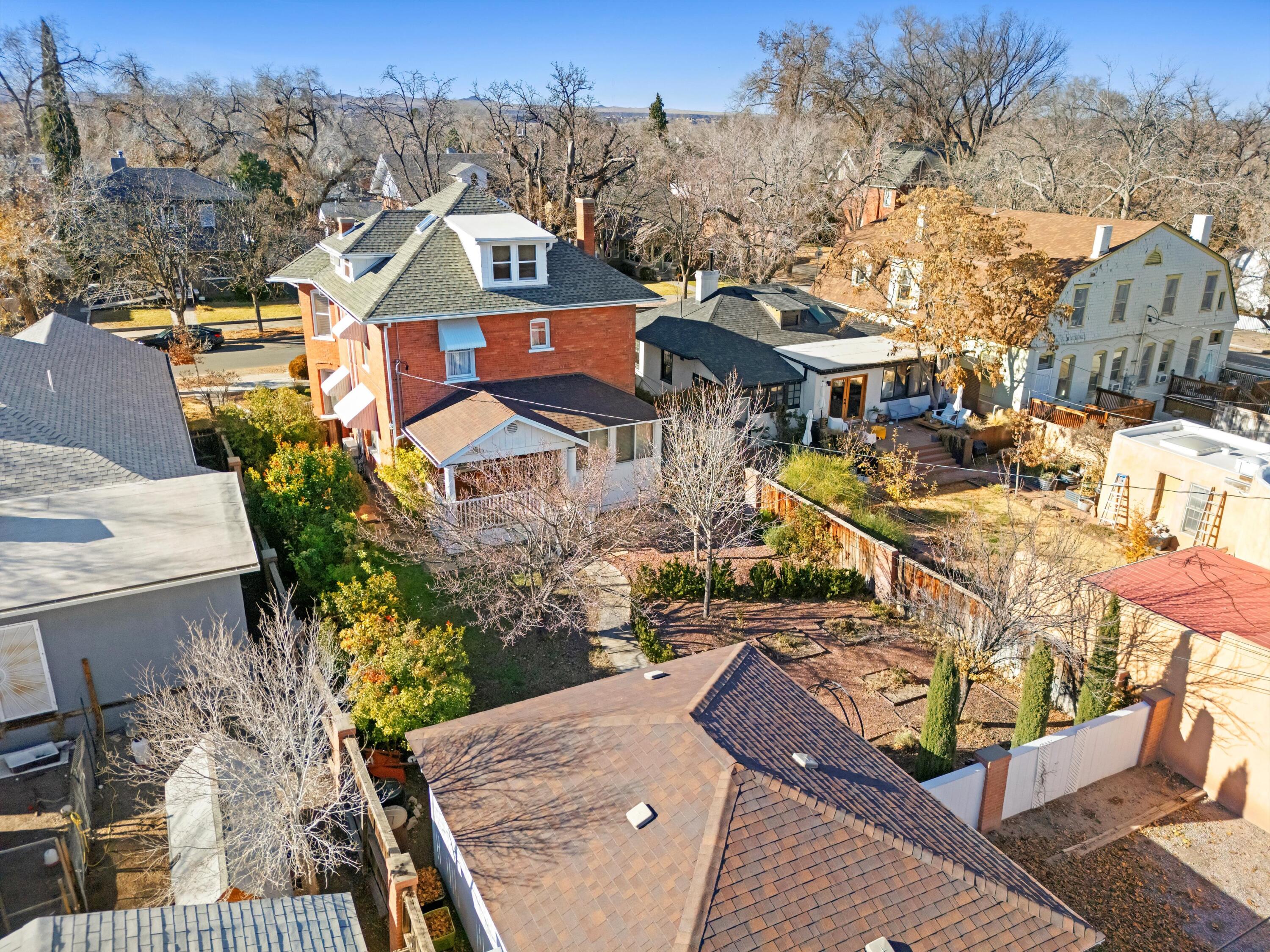 Photo 12 — 412 11th Street NW
