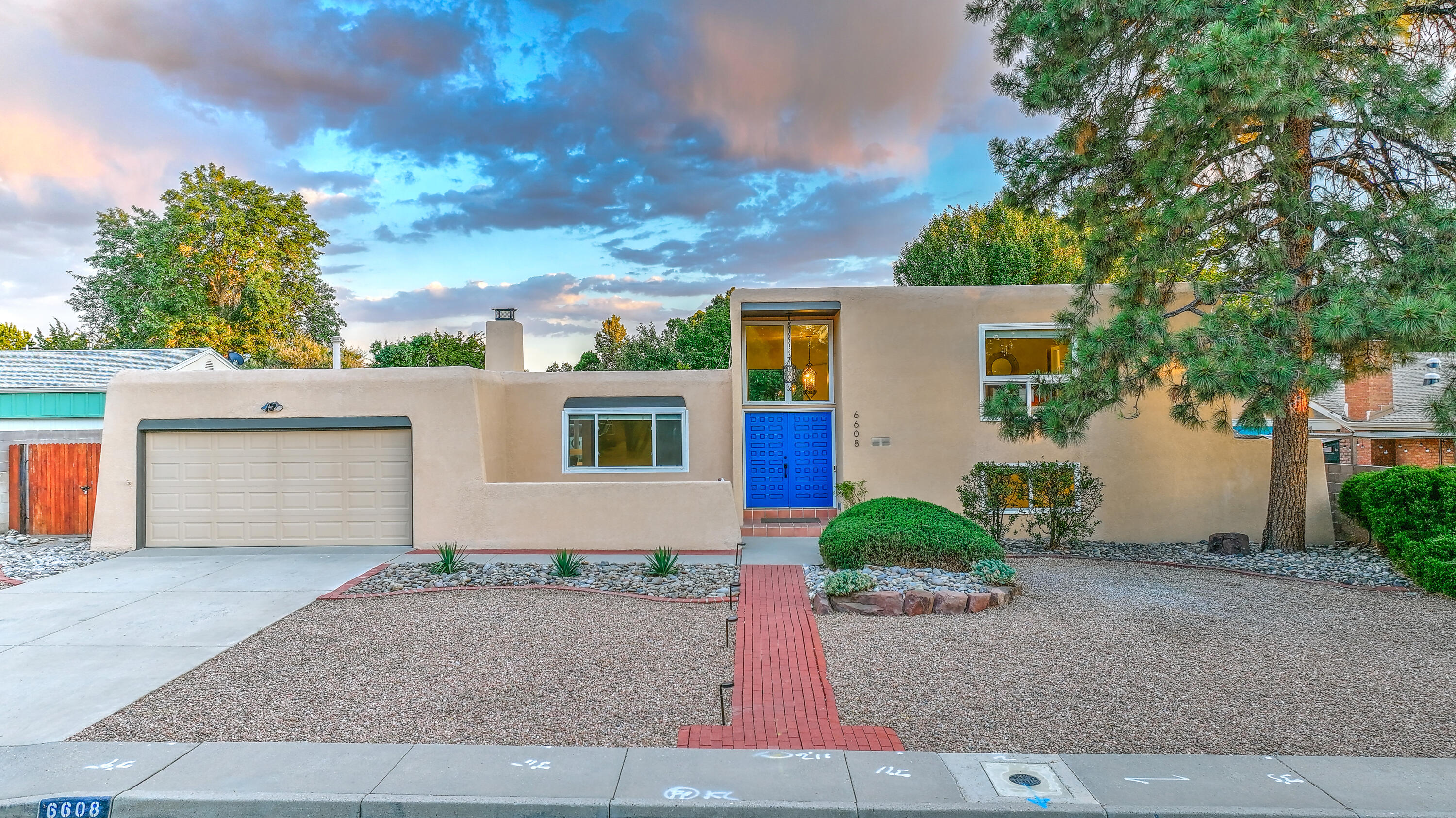 6608 Arroyo Del Oso Avenue NE