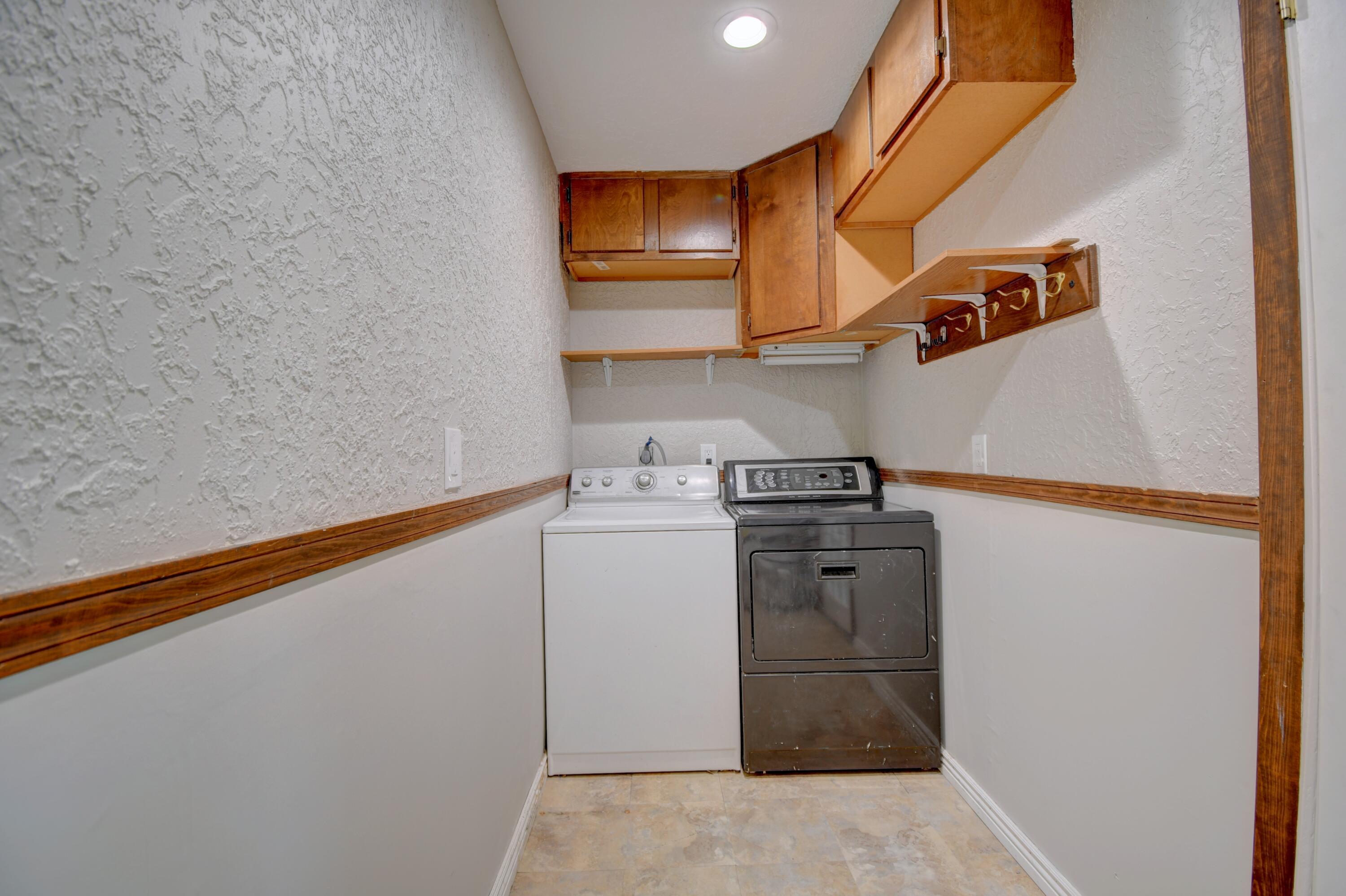 Photo 7 — 1515 Hermosa Drive SE
