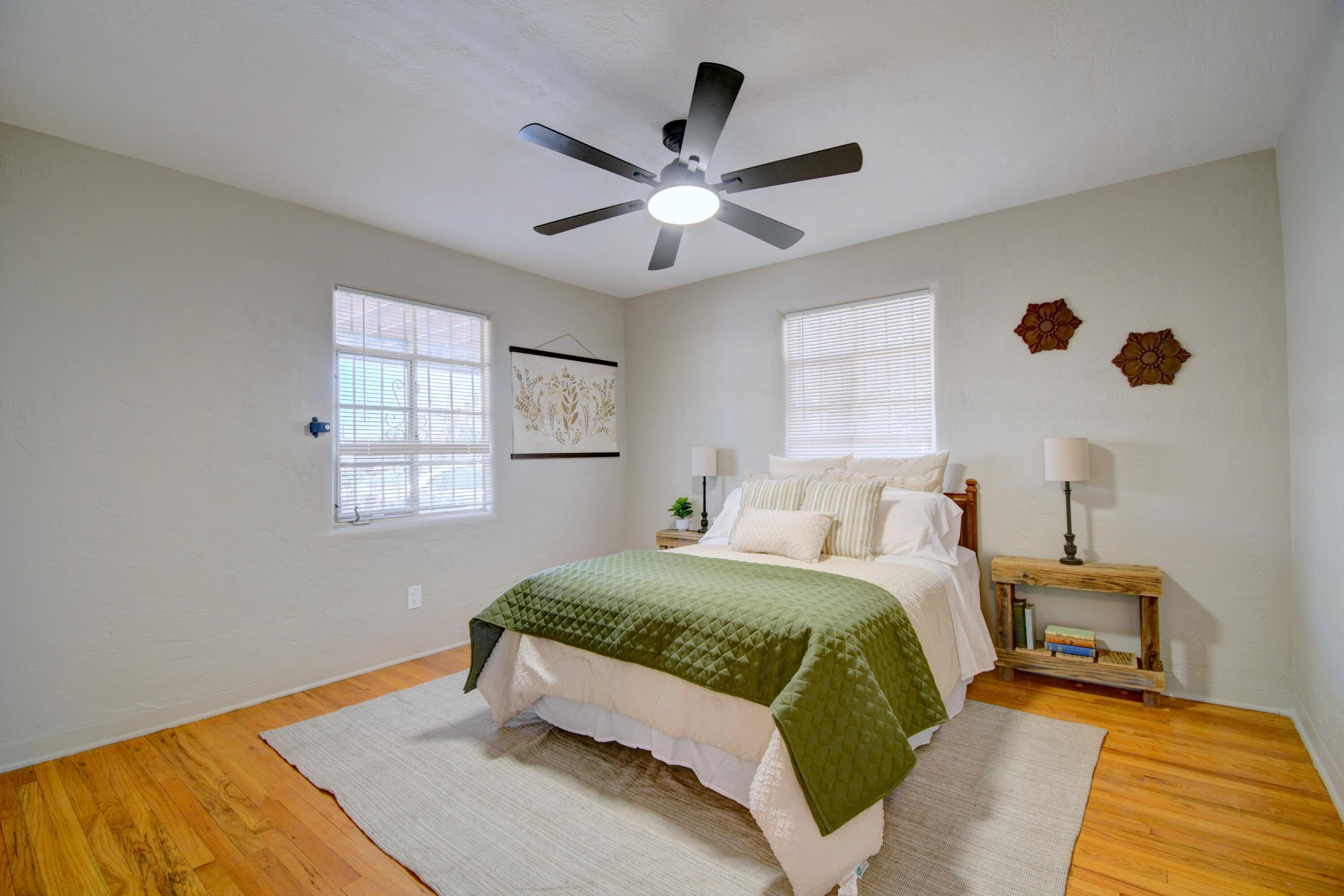 Photo 14 — 1515 Hermosa Drive SE