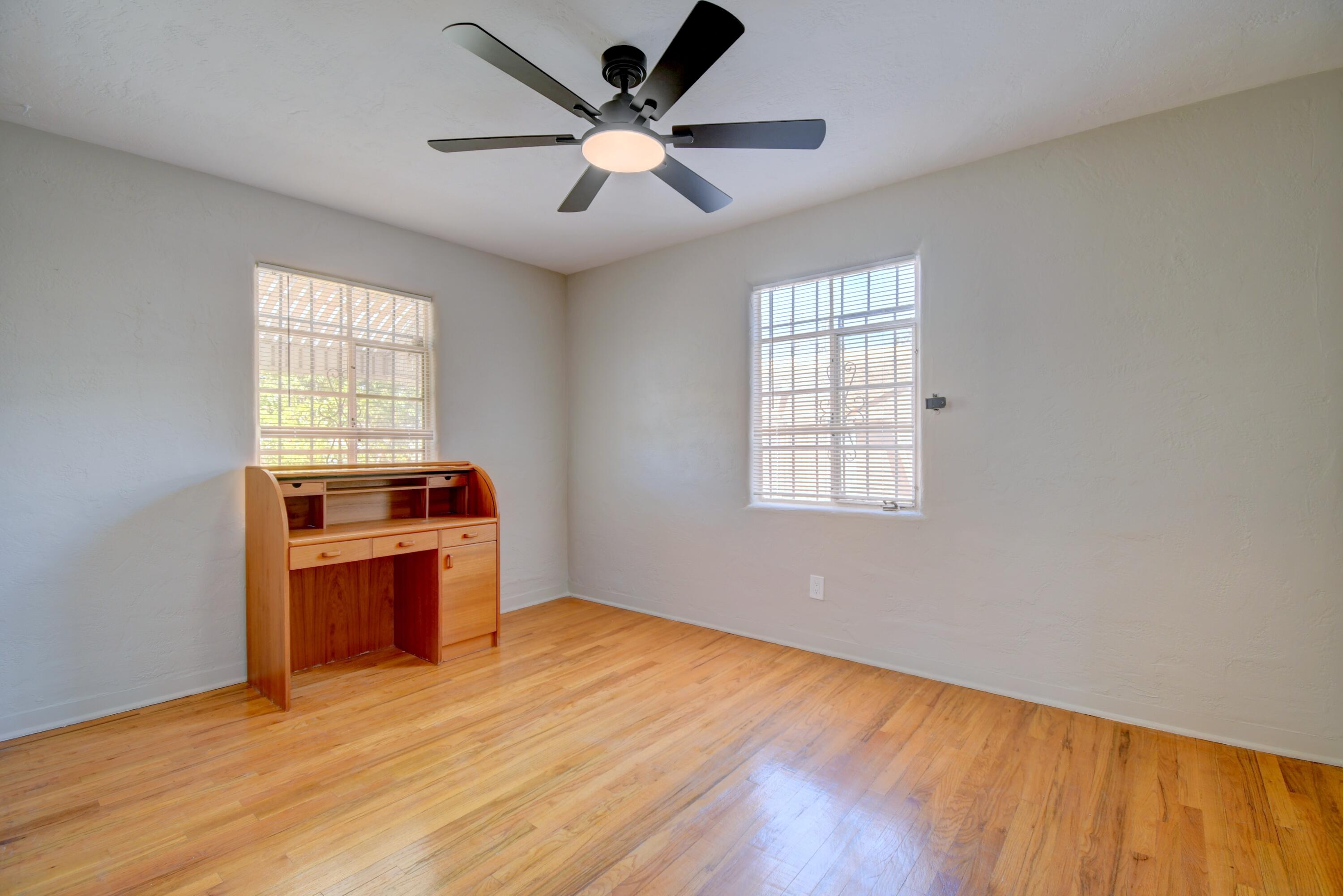 Photo 16 — 1515 Hermosa Drive SE