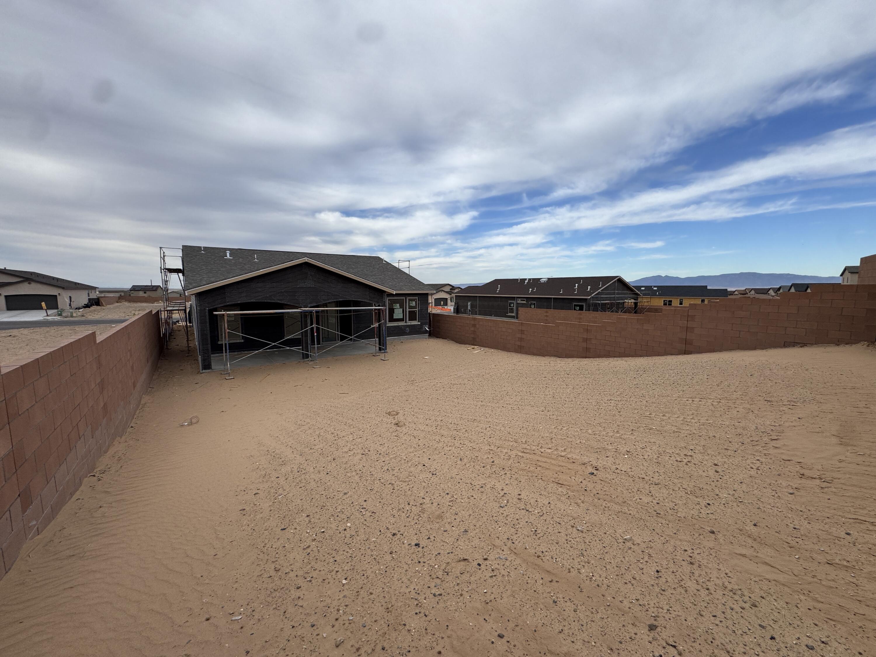 Photo 11 — 4943 Manzano Peak Street SW