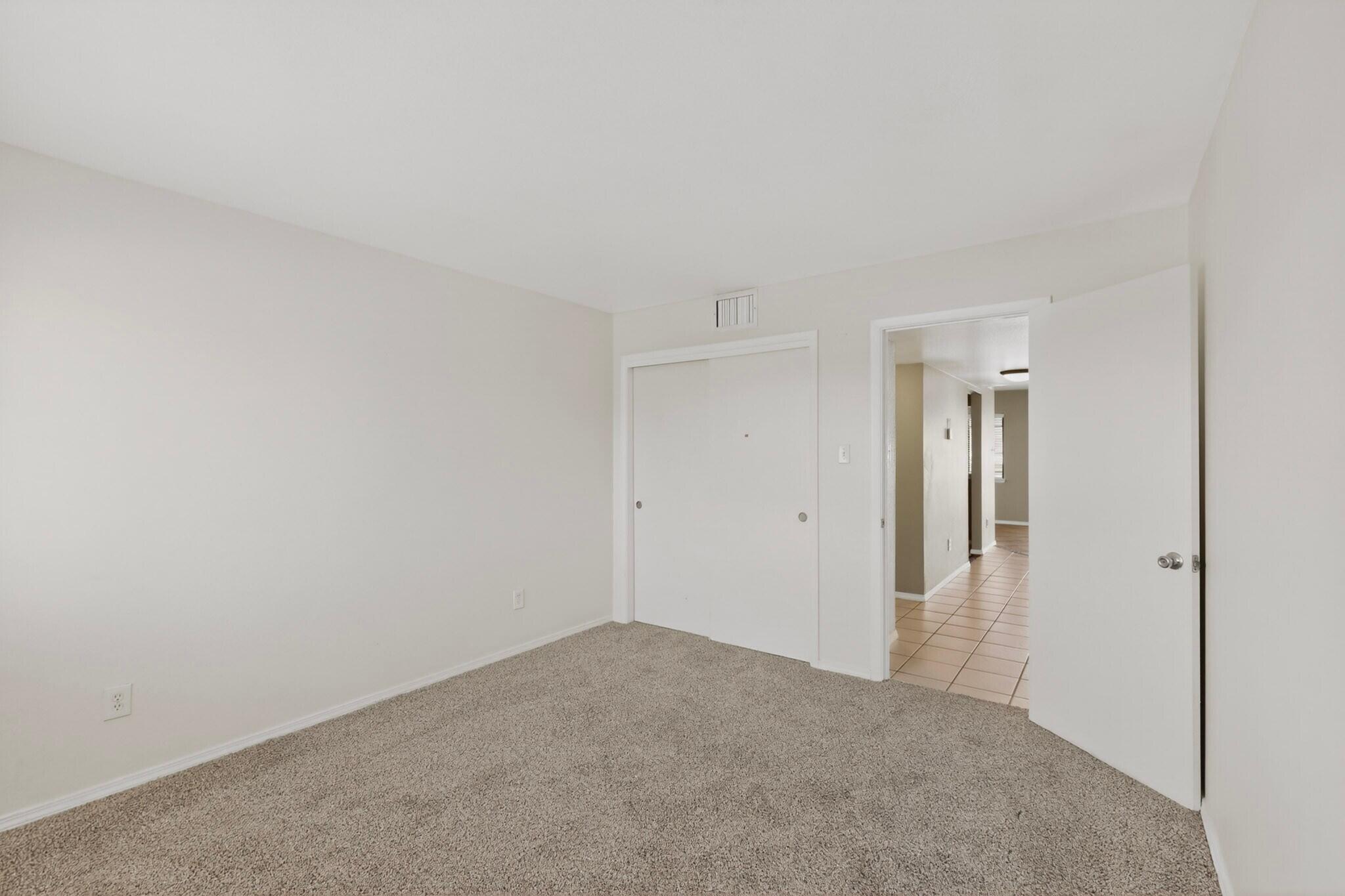 Photo 2 — 921 Country Club Drive SE APT J