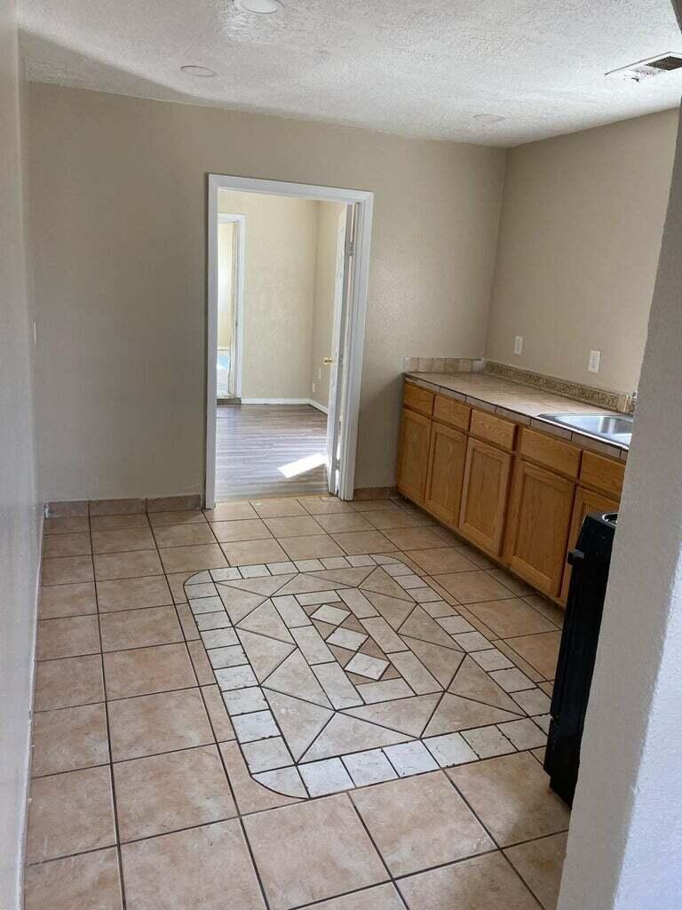 Photo 14 — 3022 Aaron Court SW
