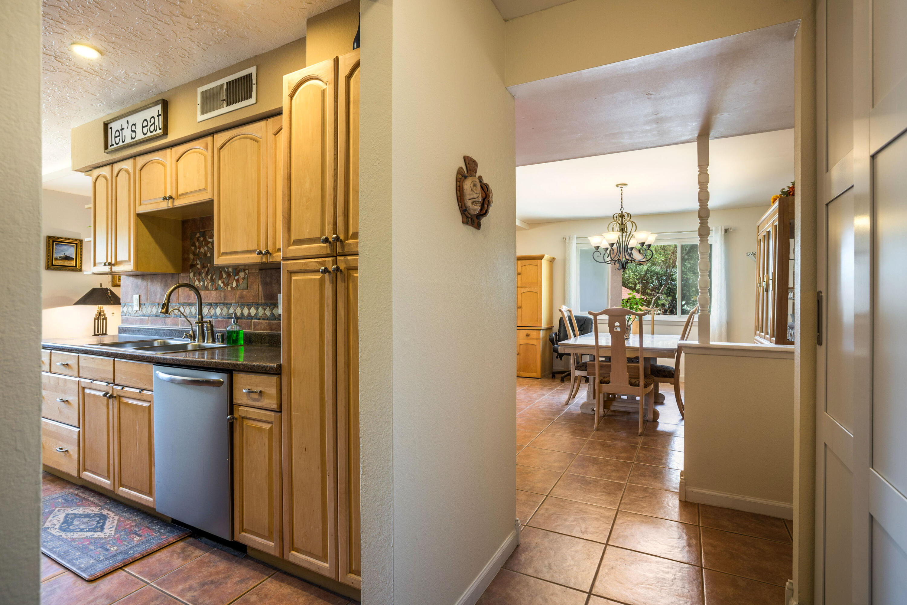 Photo 20 — 10405 Mazatlan Drive NE