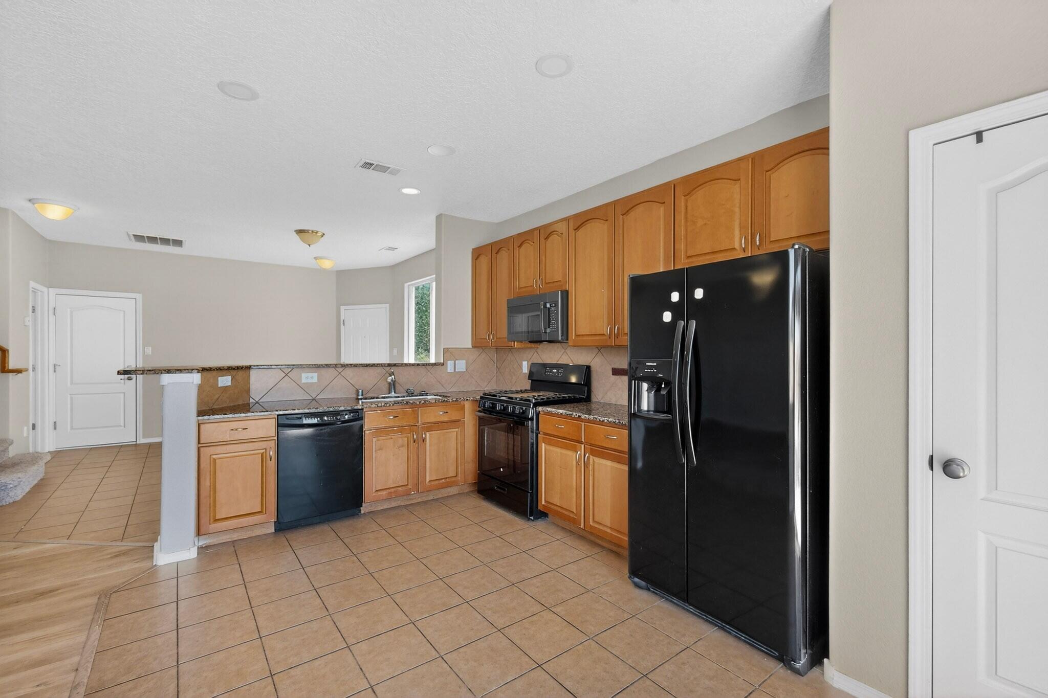 Photo 15 — 2448 Violeta Circle SE