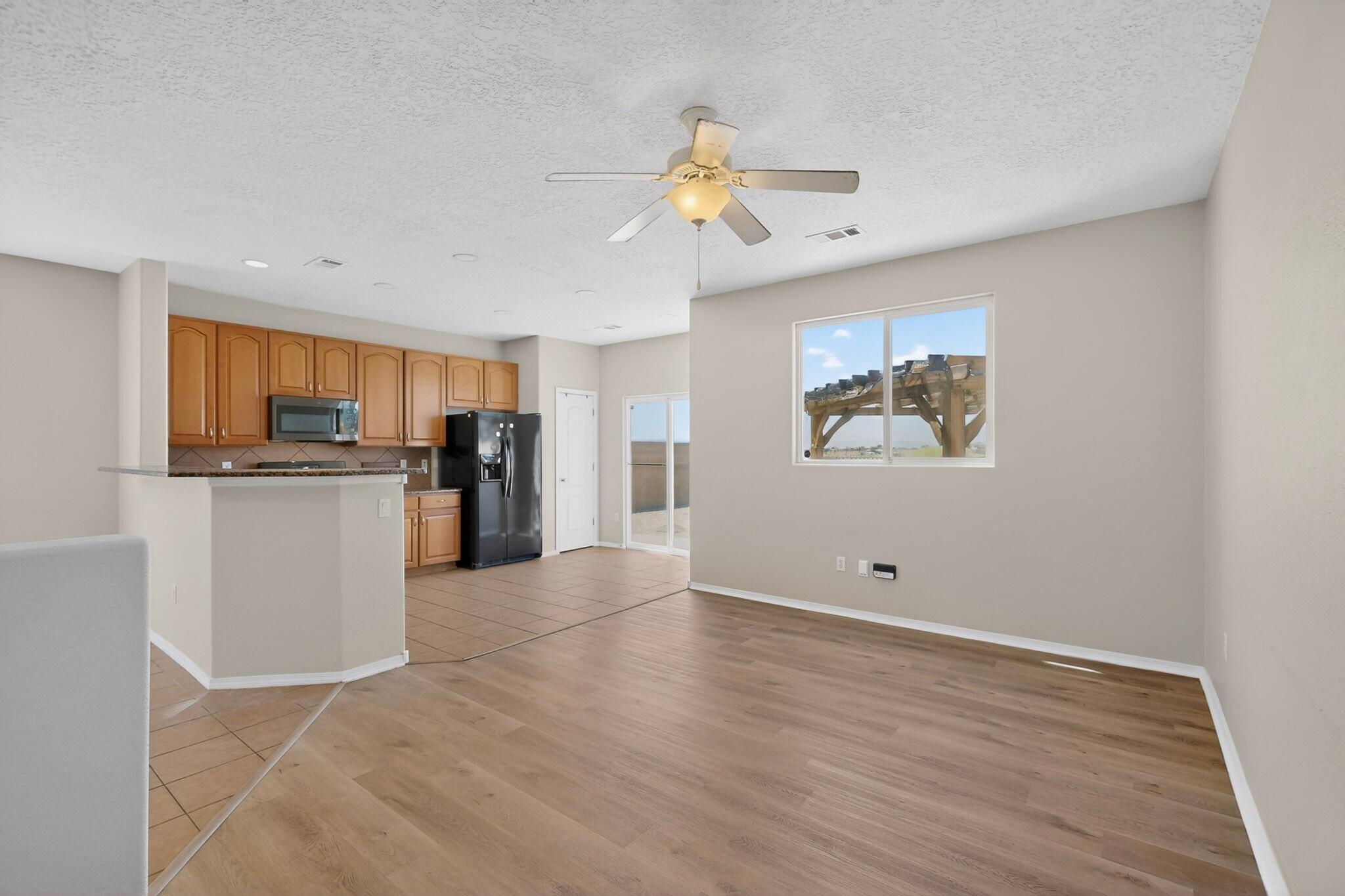 Photo 9 — 2448 Violeta Circle SE