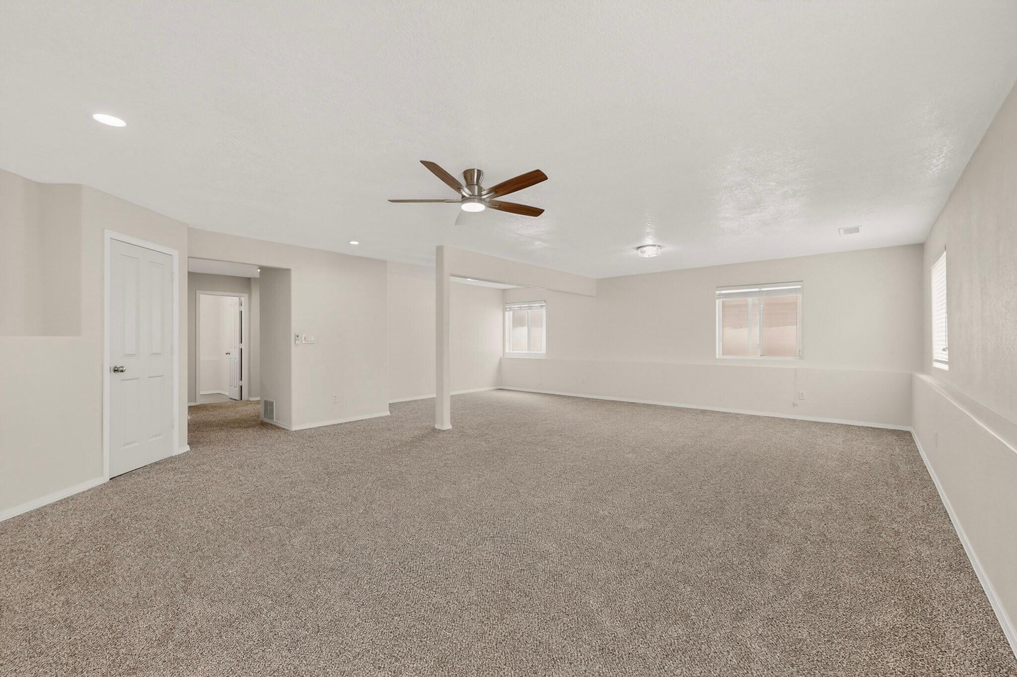 Photo 4 — 235 Cloud View Avenue SW
