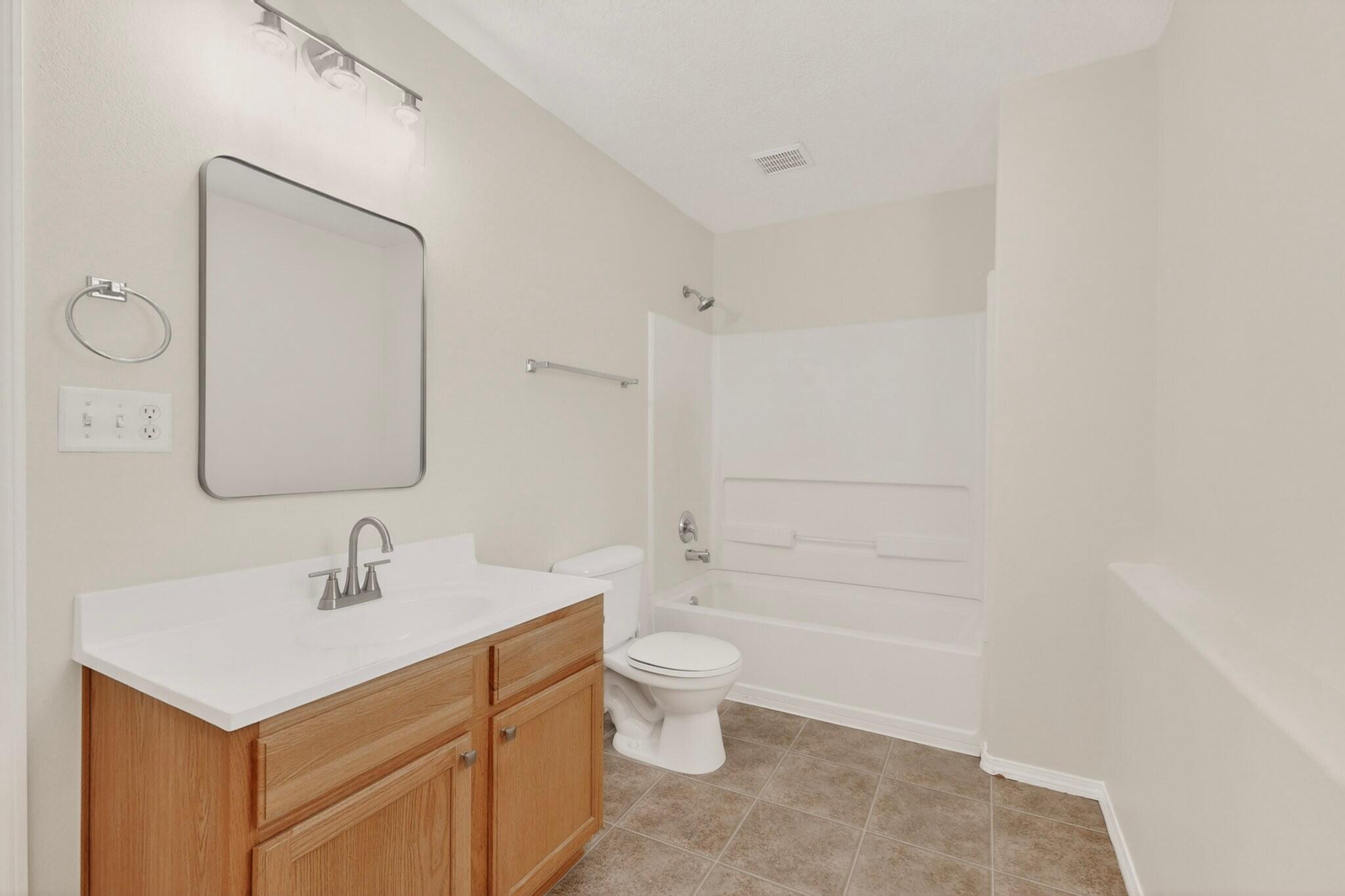 Photo 6 — 235 Cloud View Avenue SW