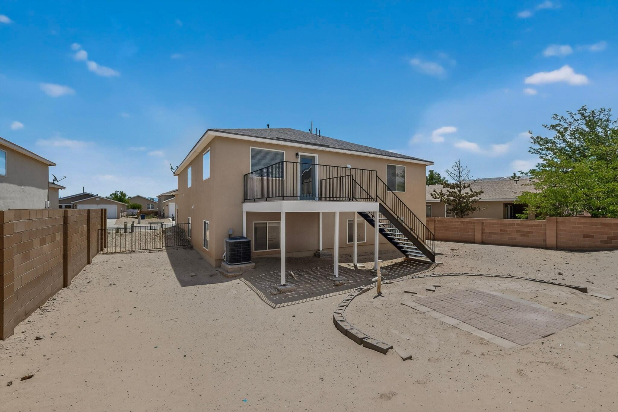 Photo 9 — 235 Cloud View Avenue SW