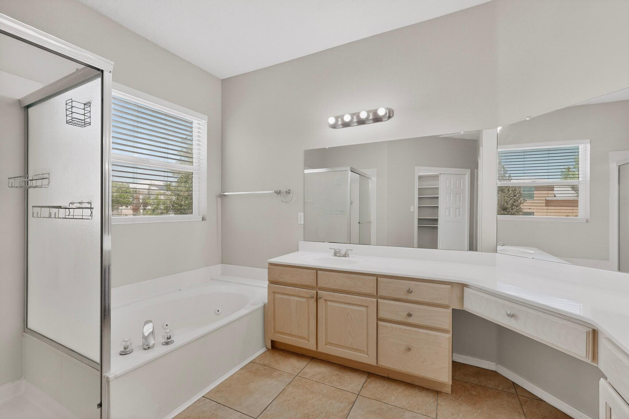 Photo 7 — 8009 Rancho Dorado Court NW