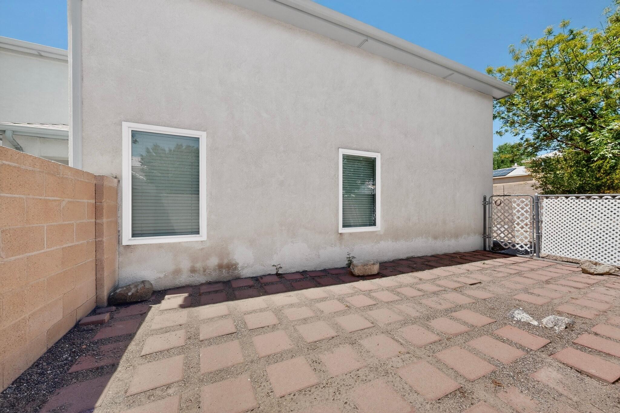 Photo 3 — 8009 Rancho Dorado Court NW