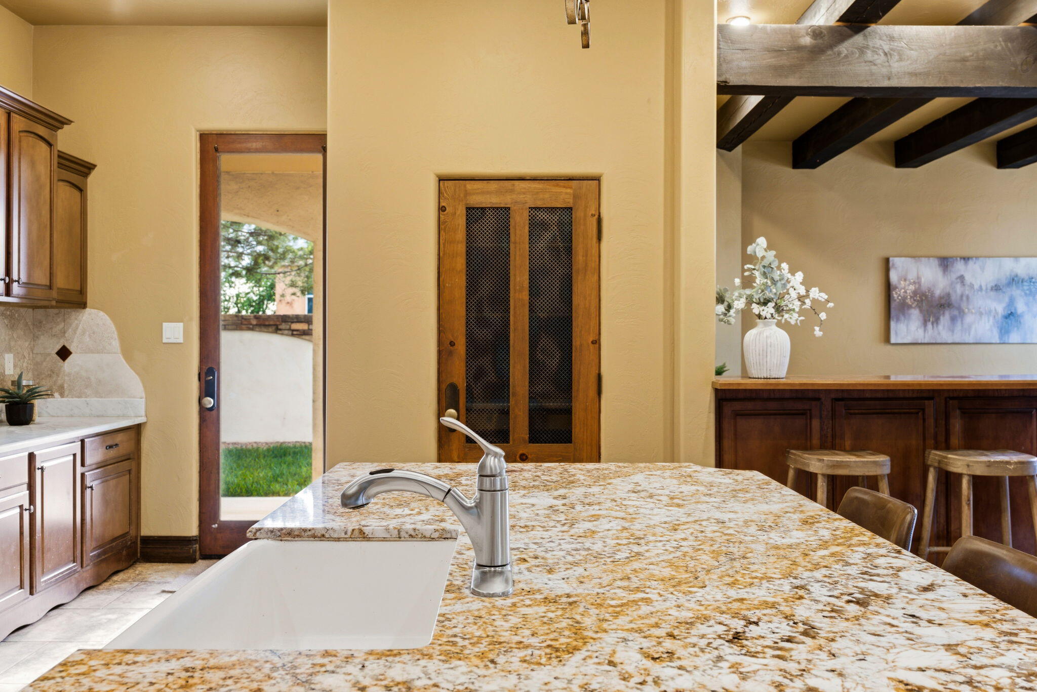 Photo 3 — 3723 Alamogordo Drive NW