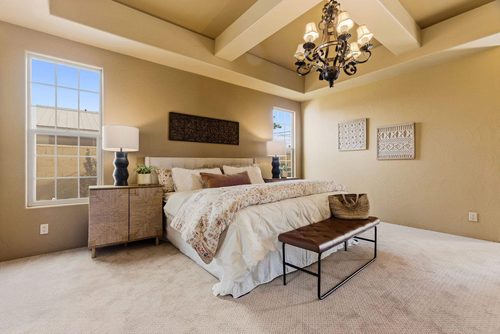 Photo 4 — 3723 Alamogordo Drive NW