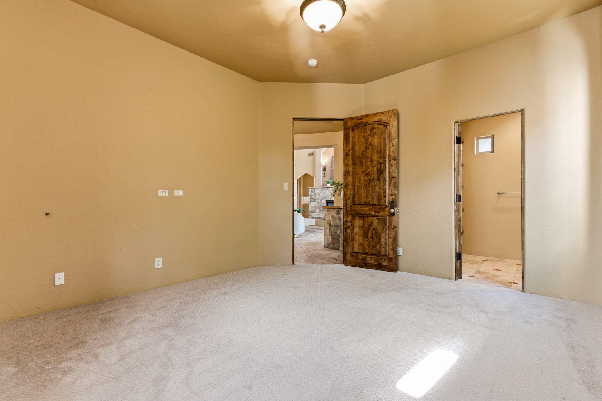 Photo 11 — 3723 Alamogordo Drive NW