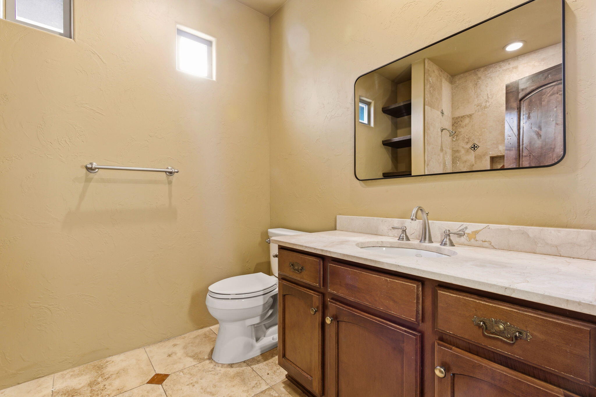 Photo 12 — 3723 Alamogordo Drive NW
