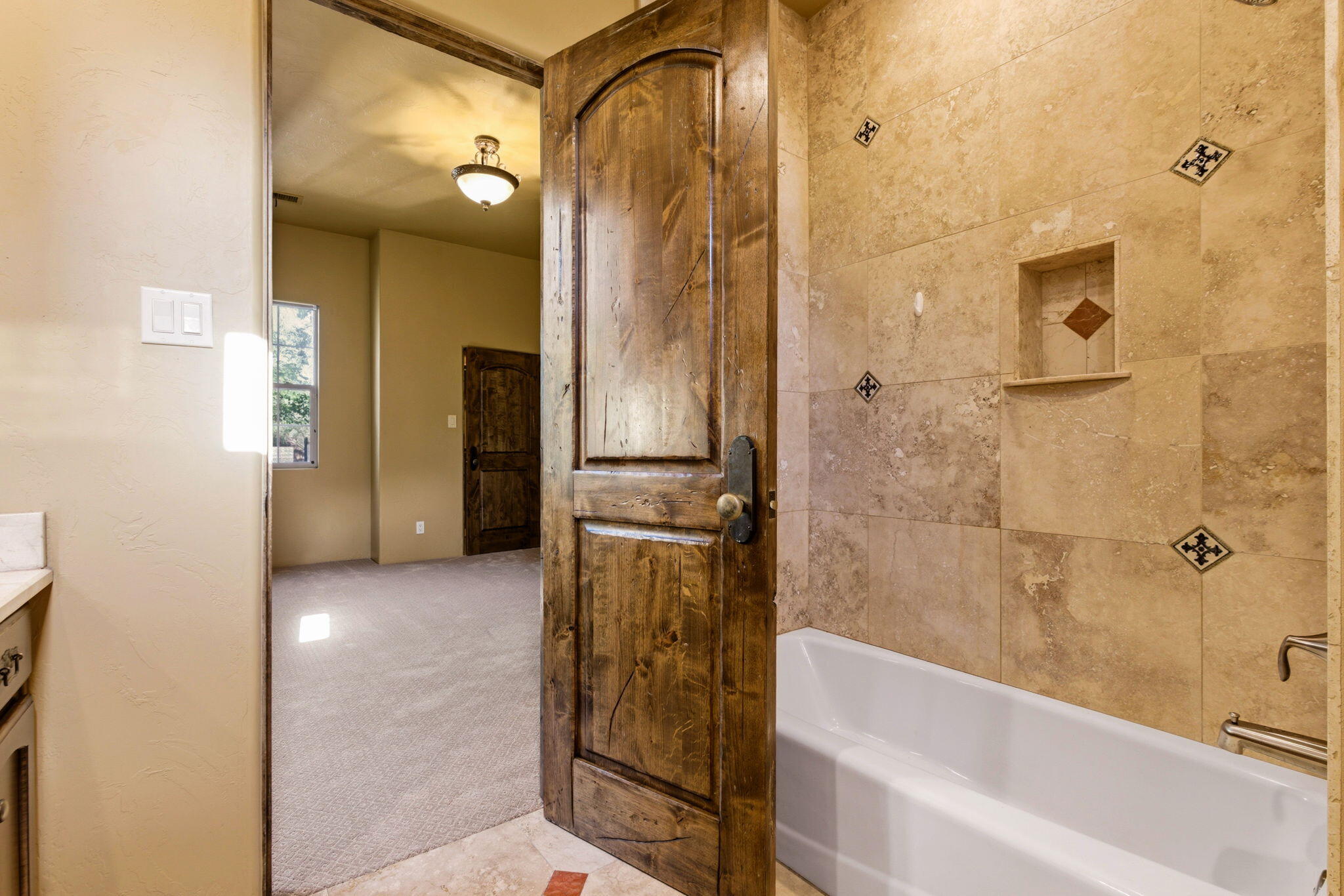 Photo 13 — 3723 Alamogordo Drive NW