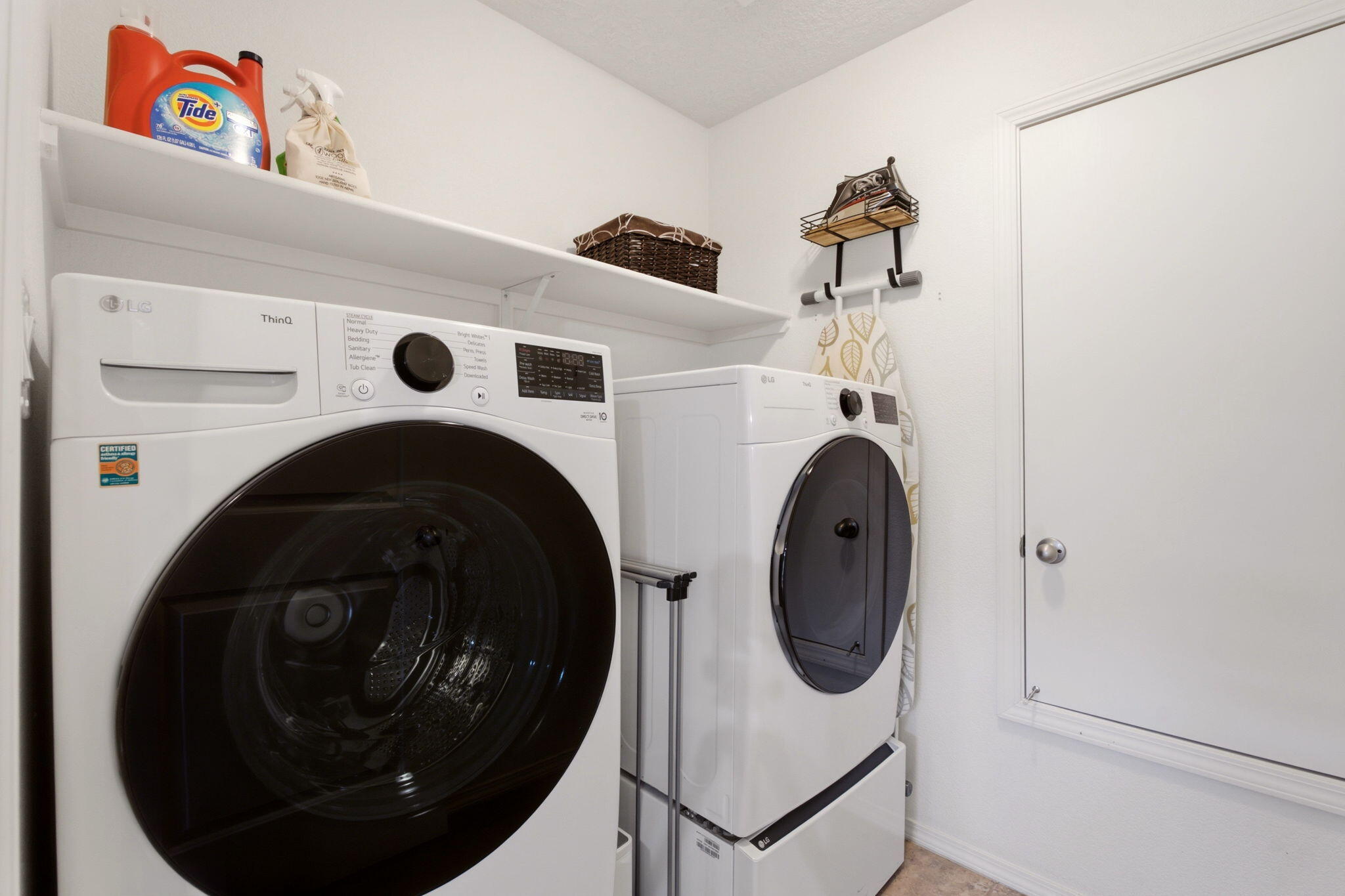 Photo 16 — 8420 Chilte Pine Road NW