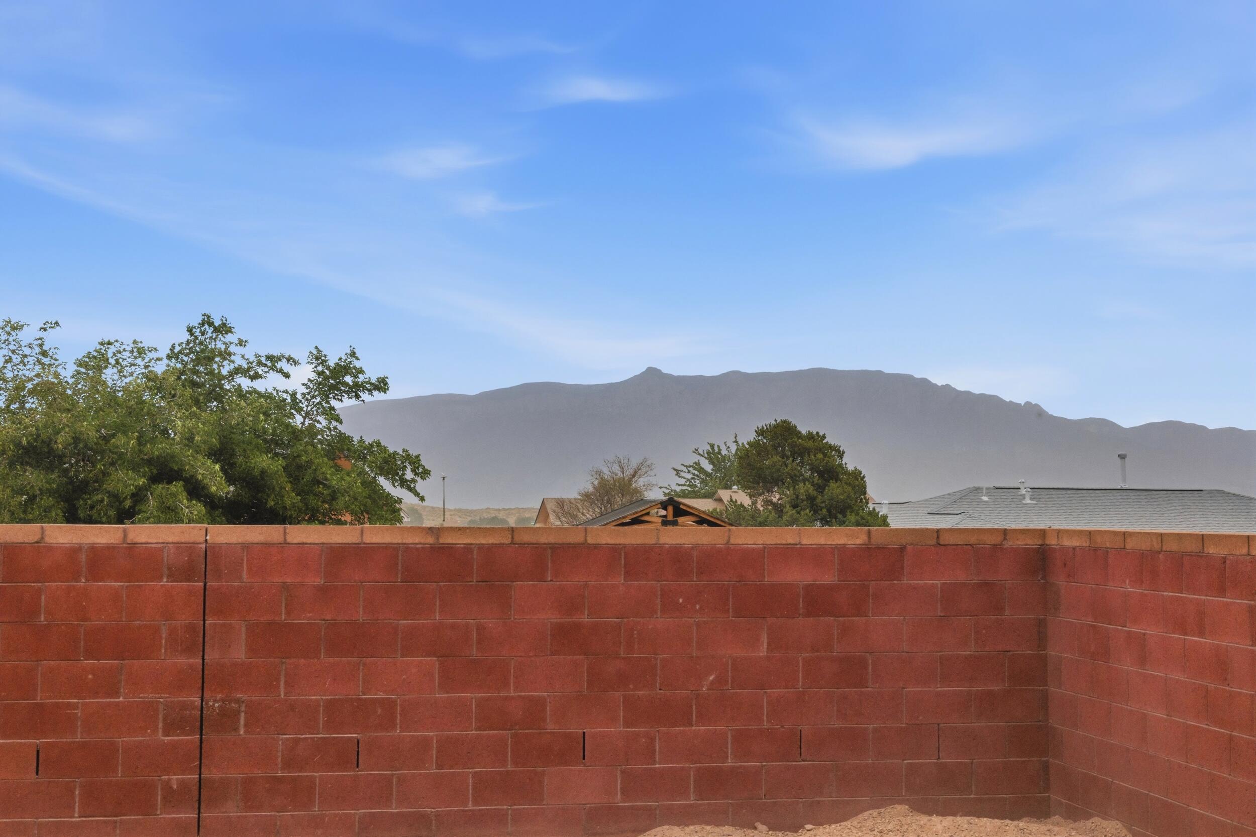 Photo 5 — 529 Loma Linda Loop NE
