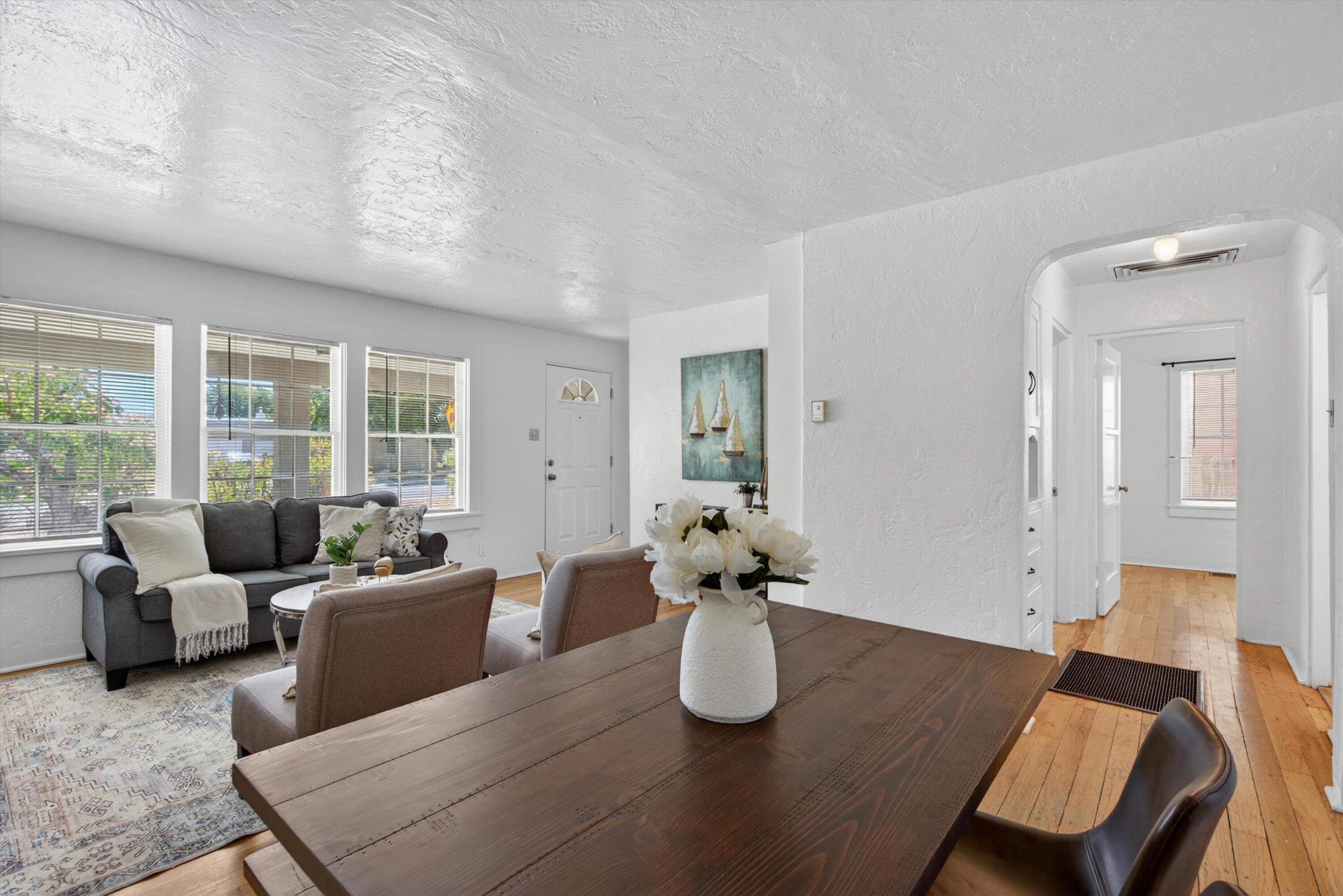 Photo 3 — 225 Morningside Drive NE