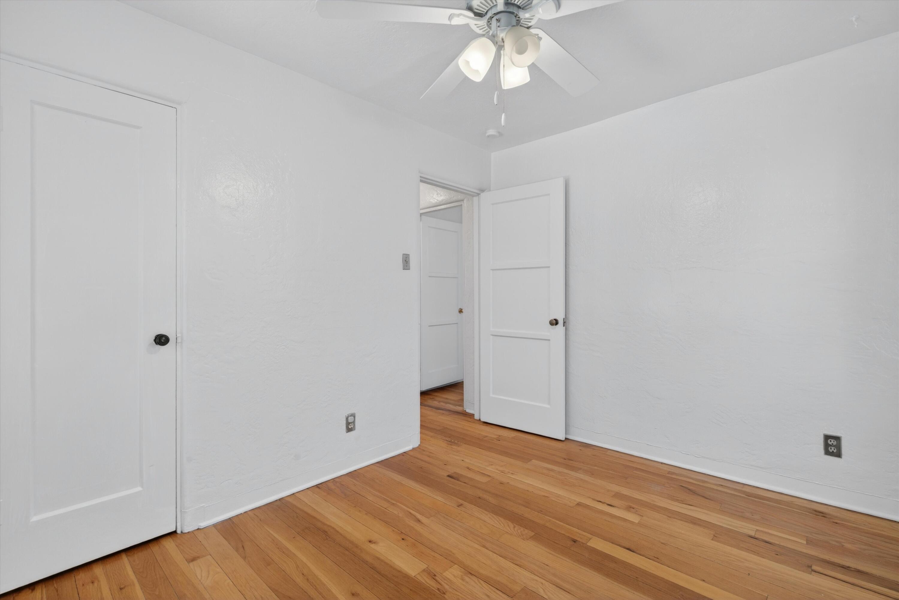 Photo 13 — 225 Morningside Drive NE