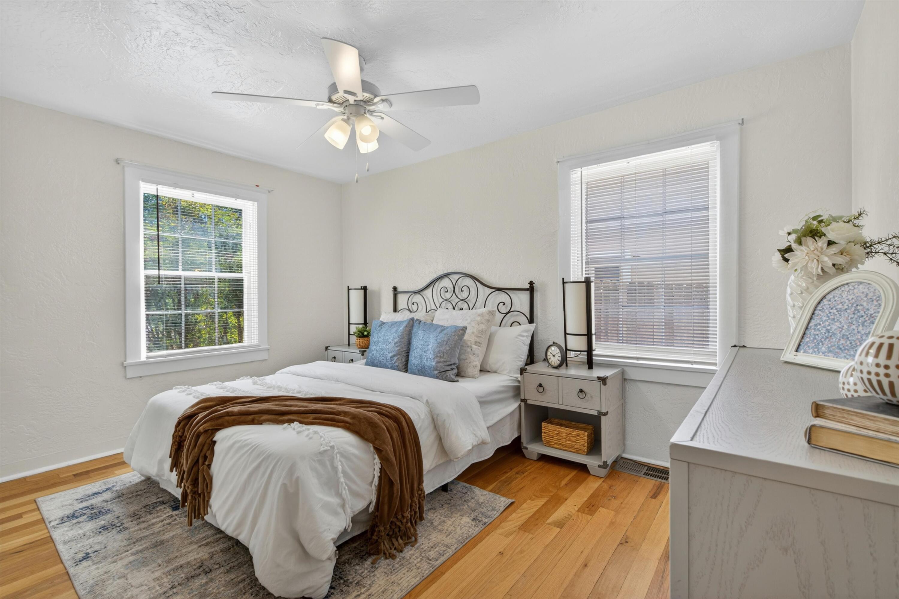 Photo 14 — 225 Morningside Drive NE