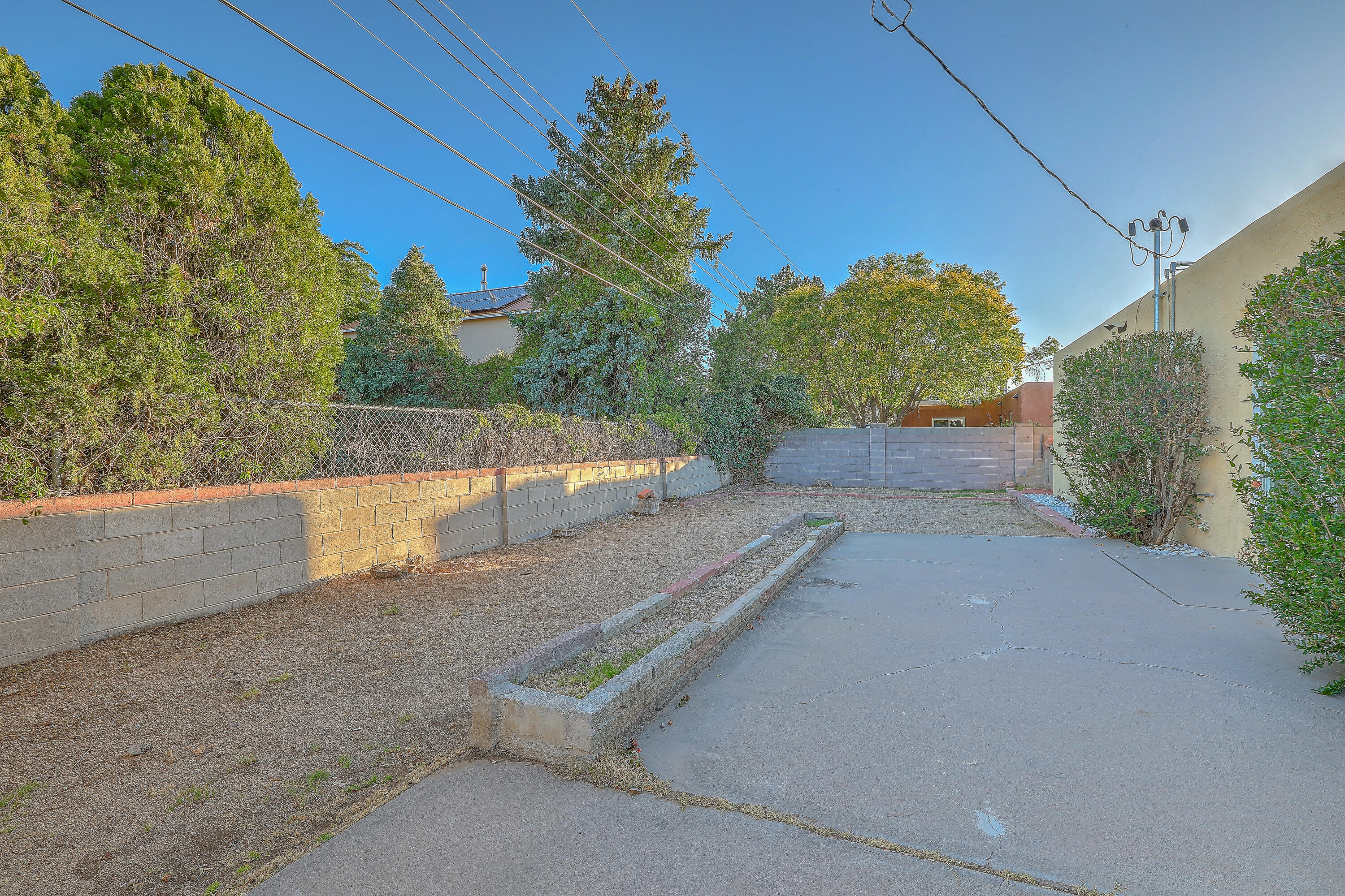 Photo 16 — 7738 Haines Avenue NE