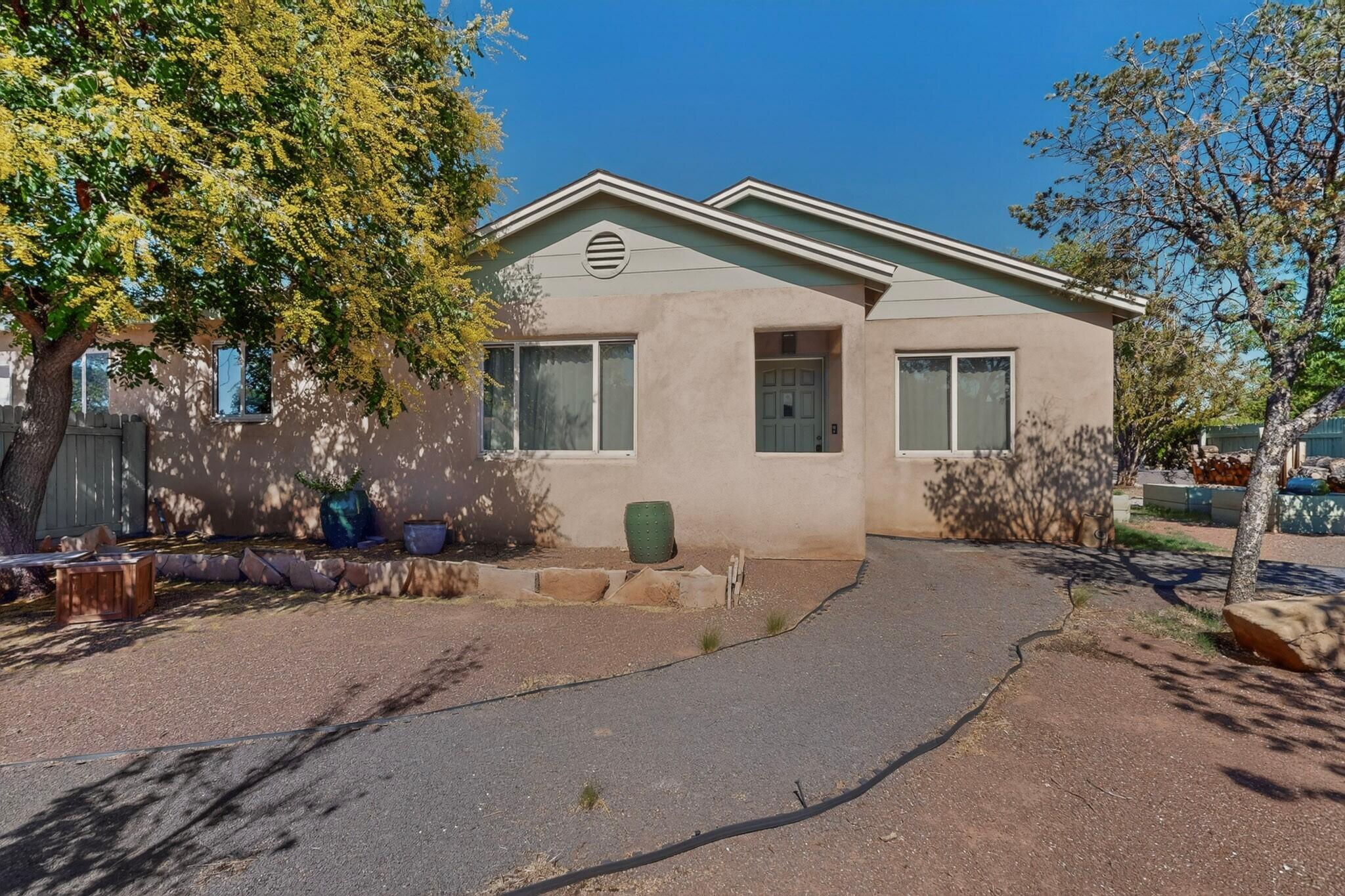 Photo 18 — 3605 Mesa Verde Avenue NE