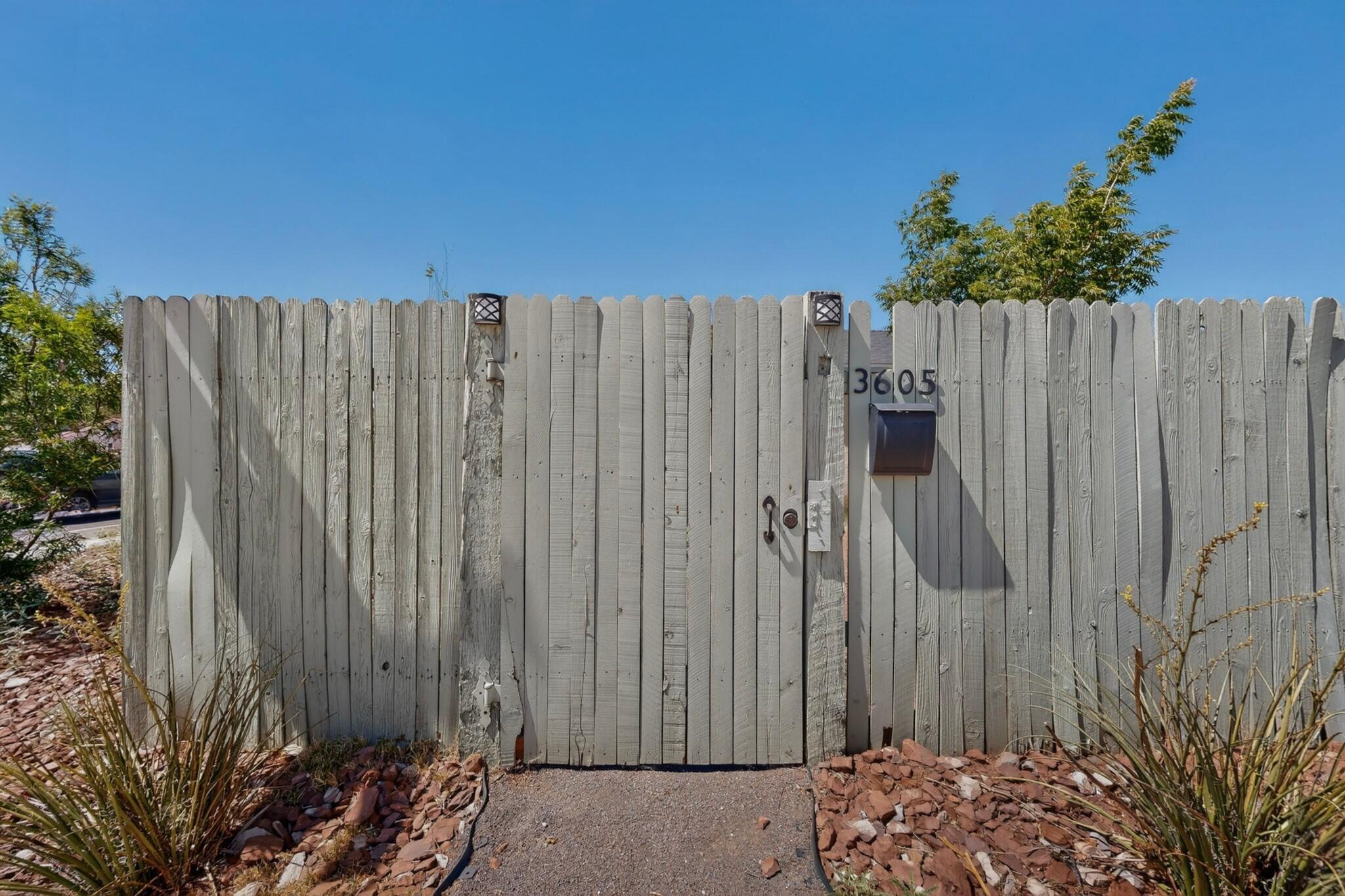 Photo 3 — 3605 Mesa Verde Avenue NE