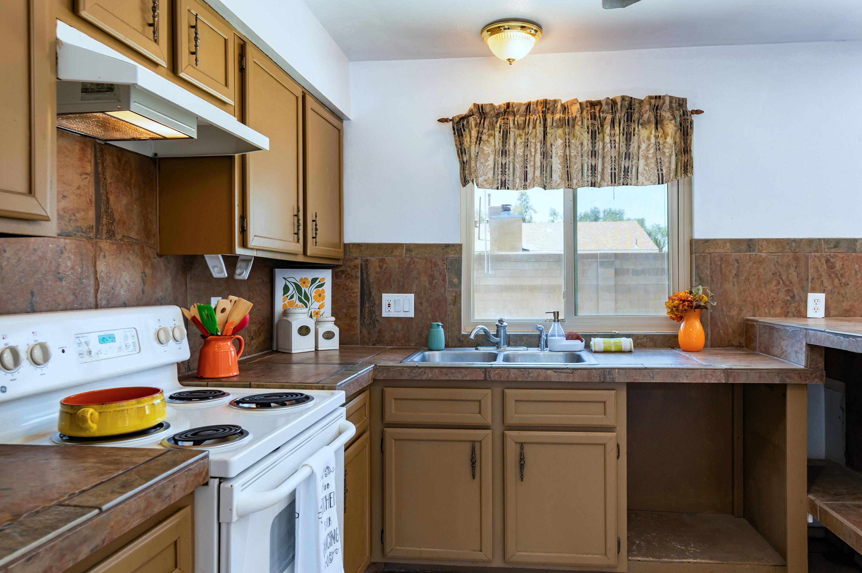 Photo 11 — 10408 Trevino Loop NW