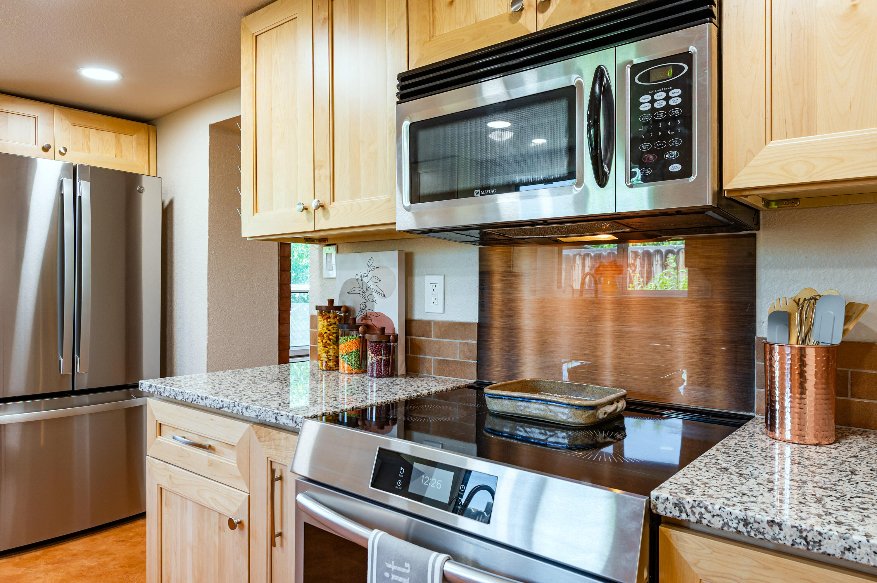 Photo 9 — 2331 Edna Avenue NW